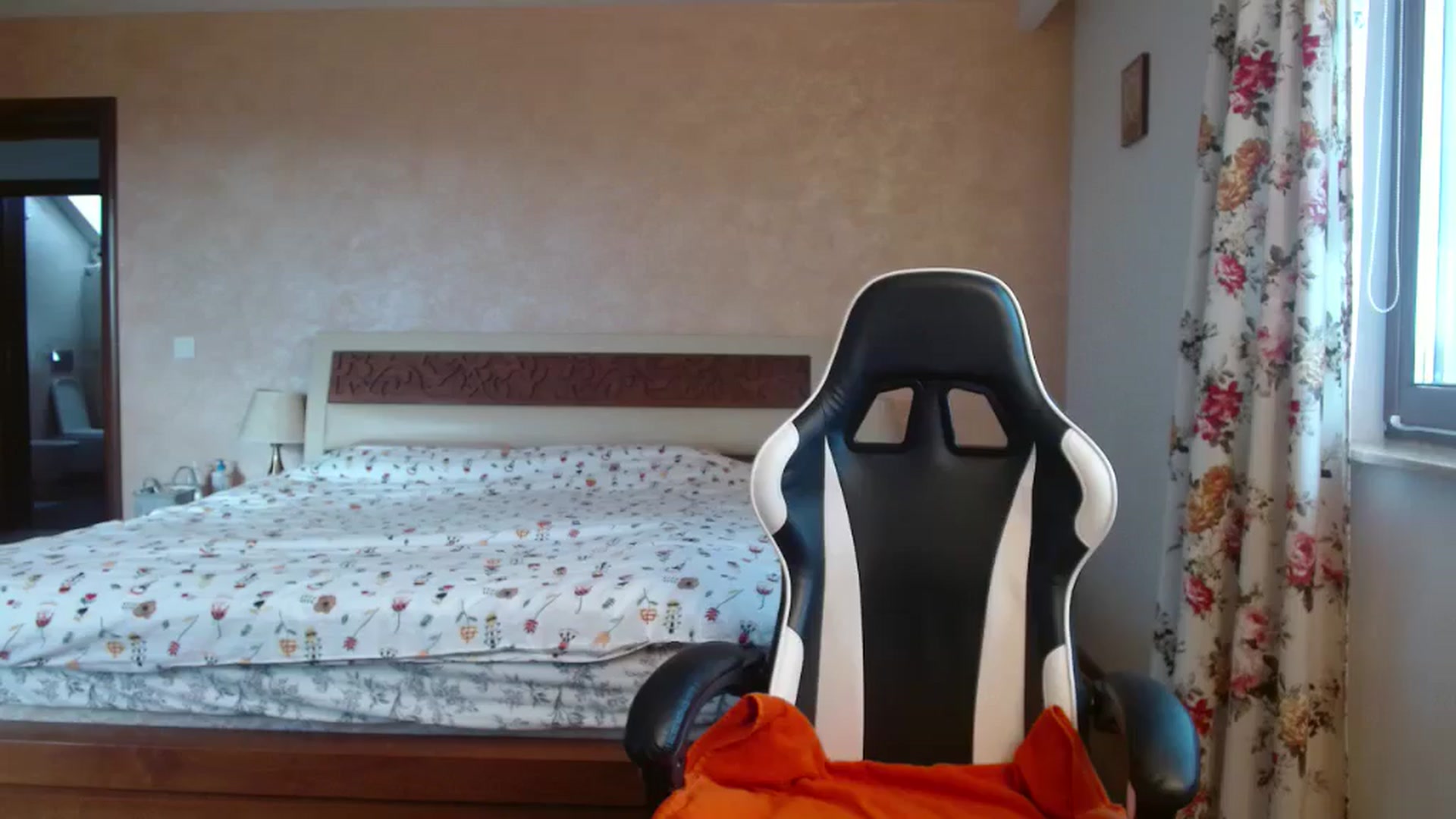 Gallery image thumbnail from MsMarshmallow's myfreecams stream on, 10/16/2024, 12:26 image 3 of 20