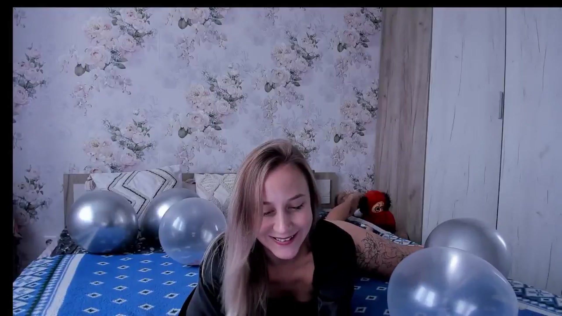 Gallery image thumbnail from MsMarvell's myfreecams stream on, 10/02/2025, 03:13 image 18 of 20
