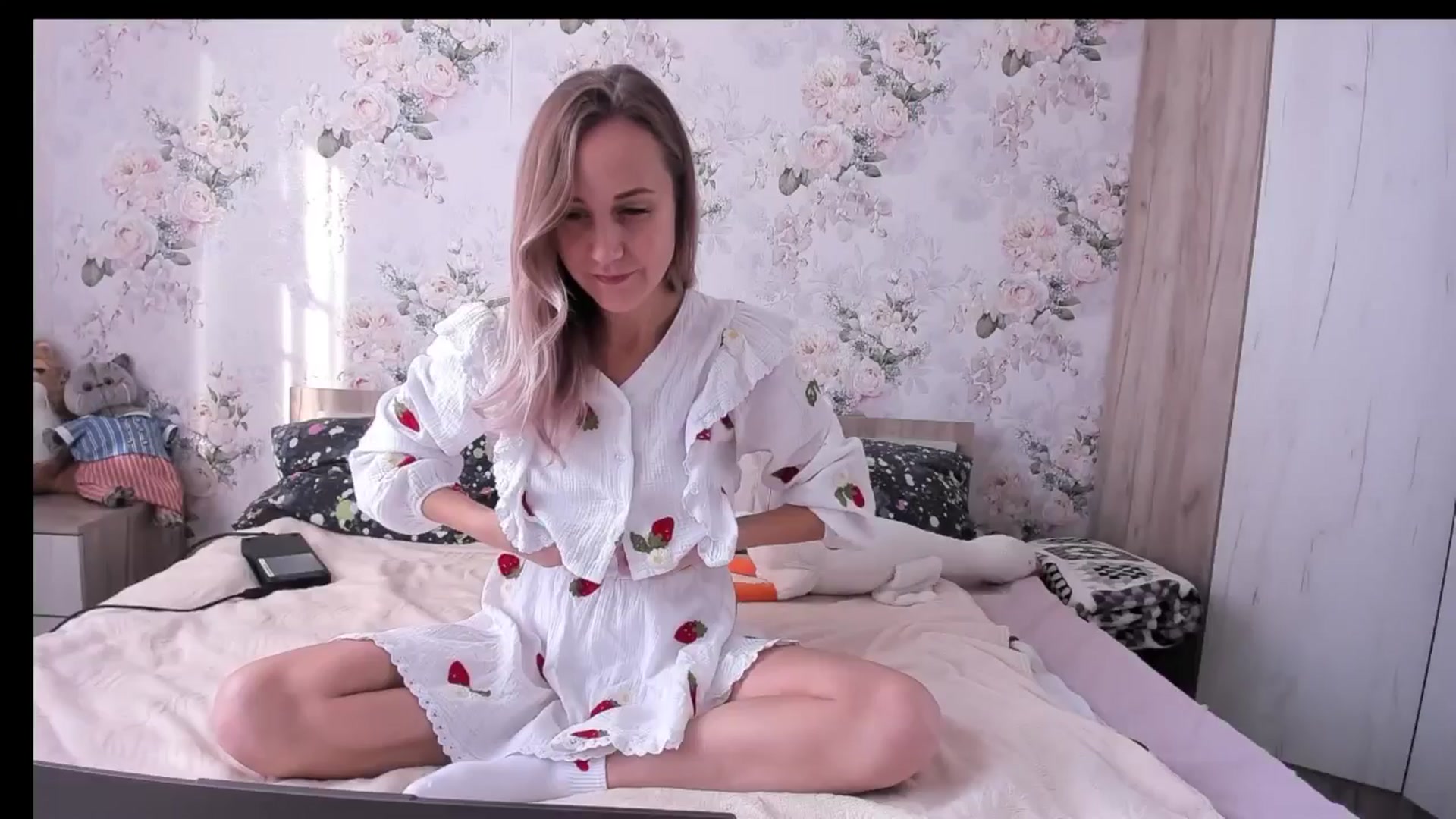 Gallery image thumbnail from MsMarvell's myfreecams stream on, 10/16/2025, 04:47 image 1 of 20