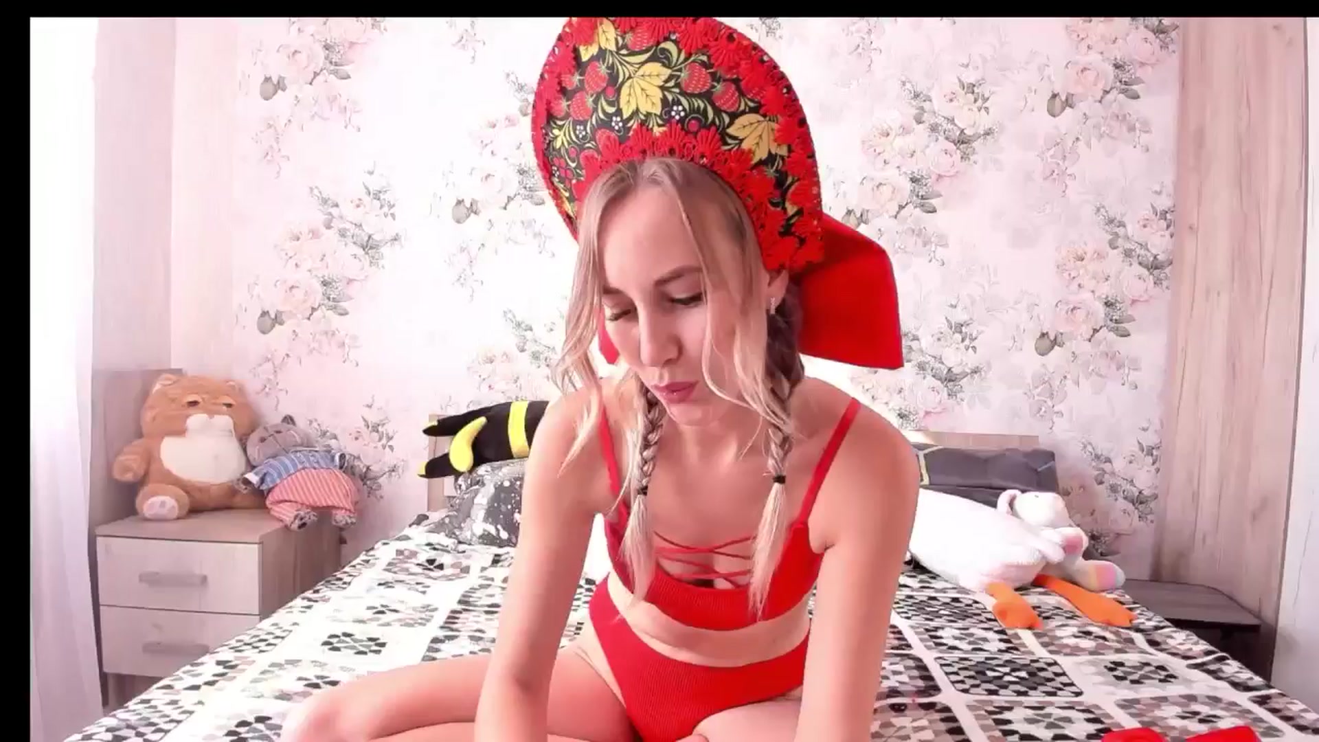 Gallery image thumbnail from MsMarvell's myfreecams stream on, 10/20/2025, 05:30 image 19 of 20