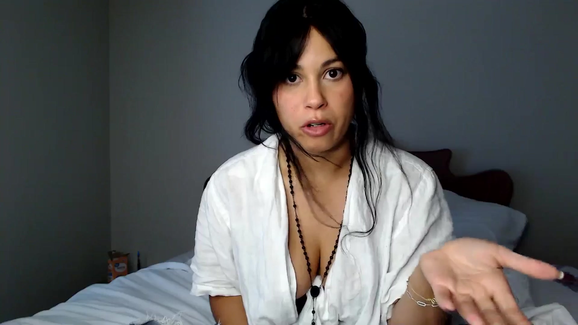 Gallery image thumbnail from MsMaxii's myfreecams stream on, 08/13/2025, 23:48 image 17 of 20