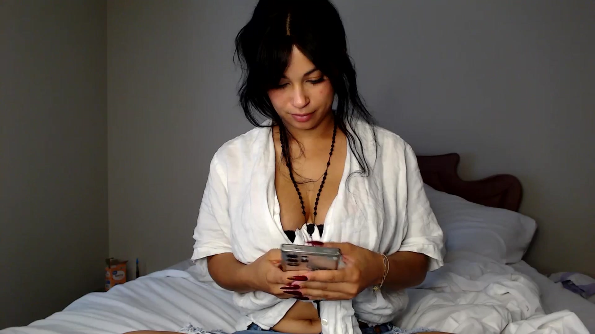 Gallery image thumbnail from MsMaxii's myfreecams stream on, 08/13/2025, 23:48 image 10 of 20