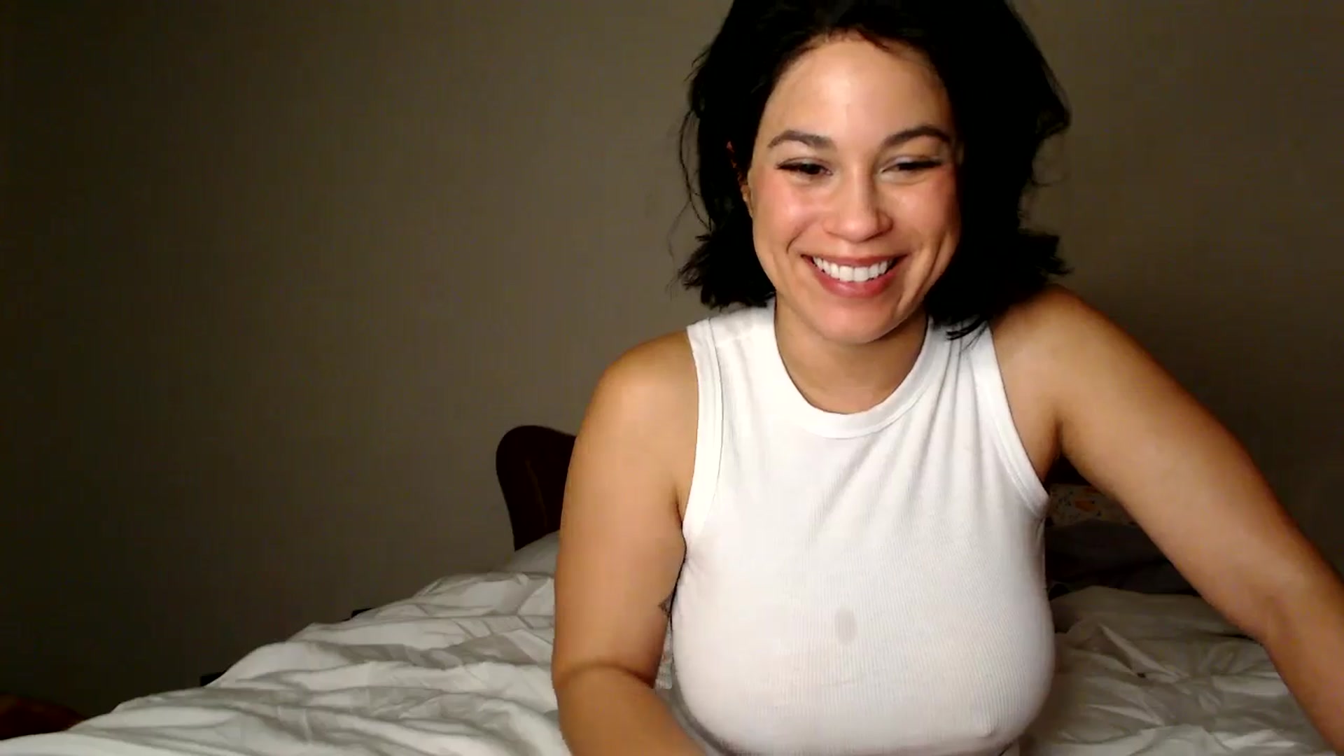 Gallery image thumbnail from MsMaxii's myfreecams stream on, 11/30/2025, 07:26 image 17 of 20