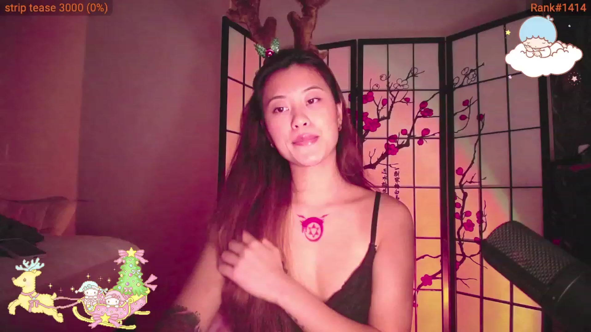 Gallery image thumbnail from MsMoncler's myfreecams stream on, 12/25/2023, 05:01 image 4 of 20