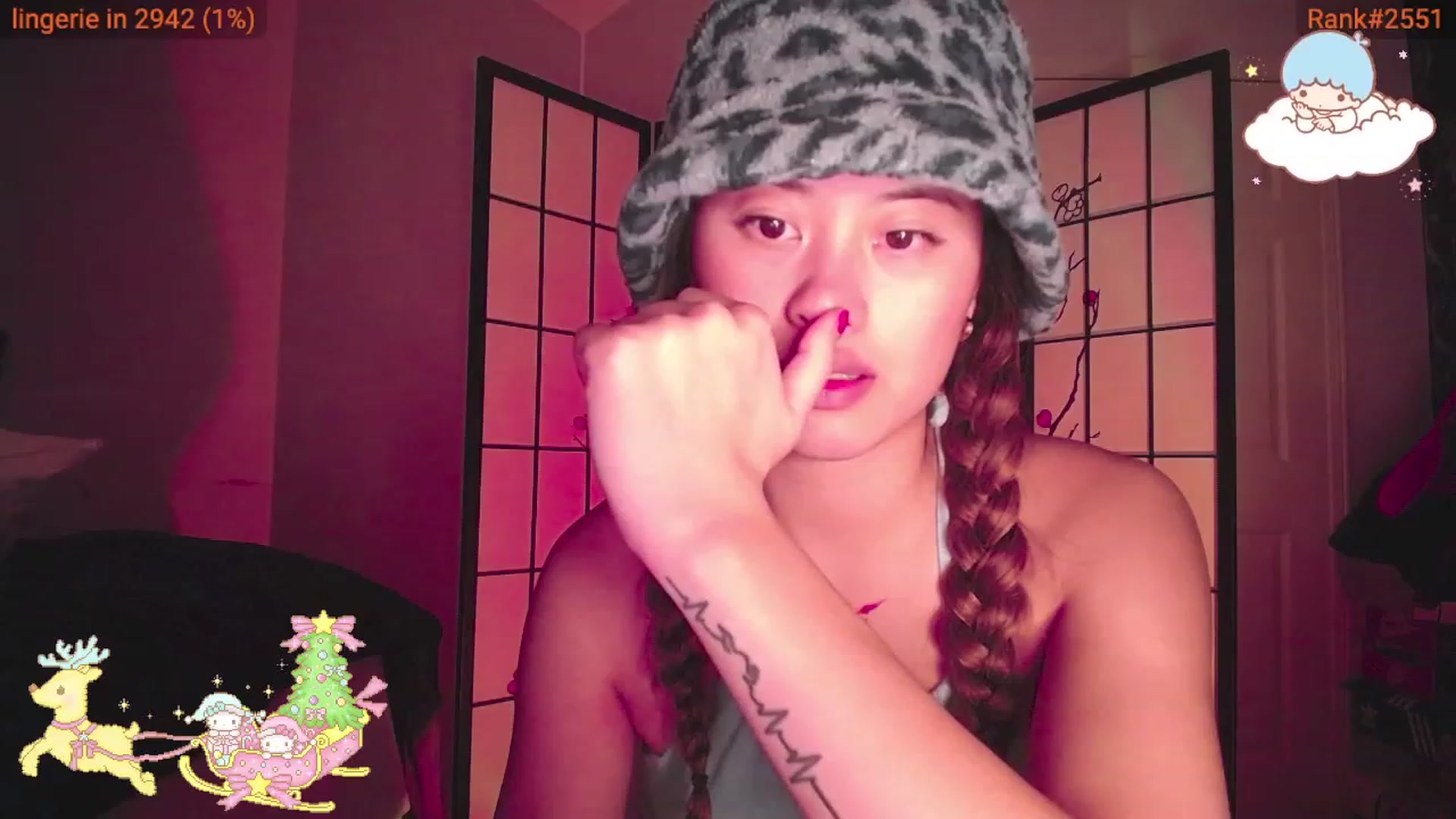 Gallery image thumbnail from MsMoncler's myfreecams stream on, 01/08/2024, 05:04 image 15 of 20
