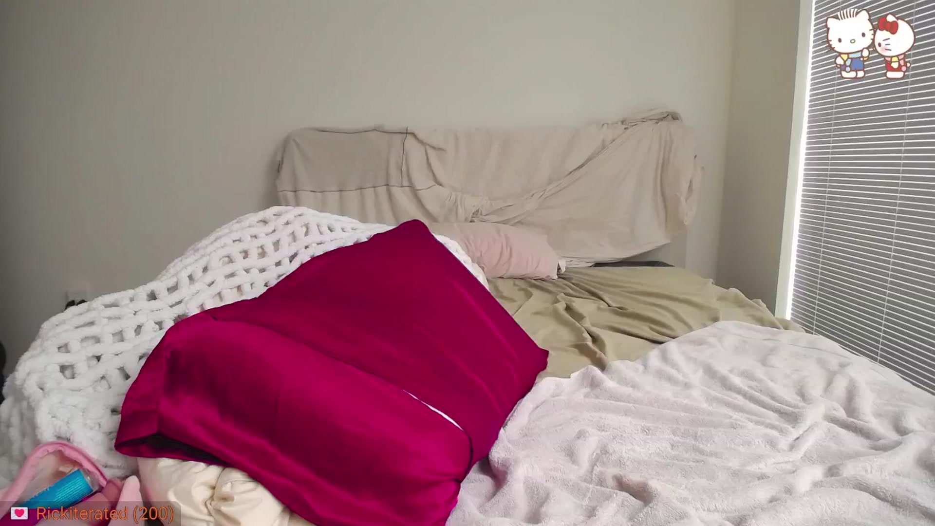 Gallery image thumbnail from MsMoncler's myfreecams stream on, 06/09/2024, 18:07 image 13 of 20