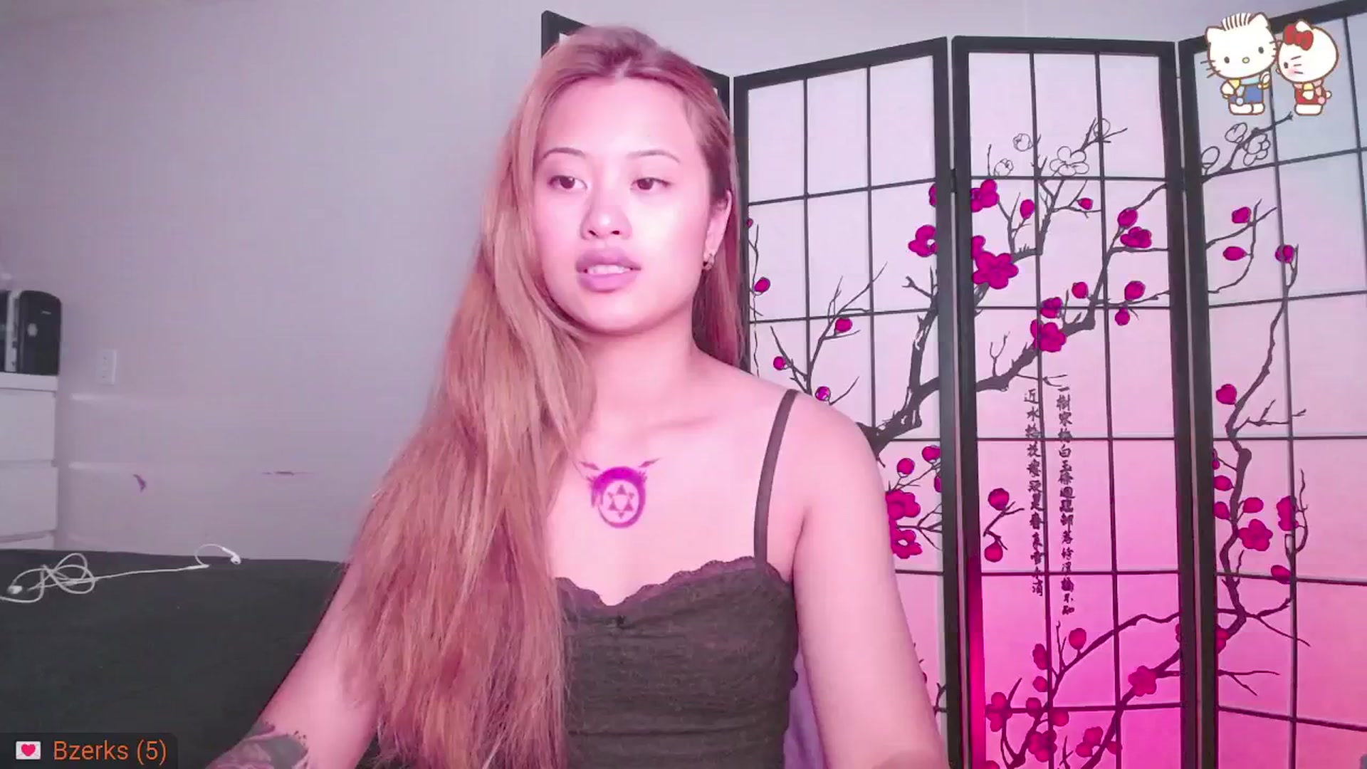 Gallery image thumbnail from MsMoncler's myfreecams stream on, 07/25/2024, 18:02 image 3 of 20