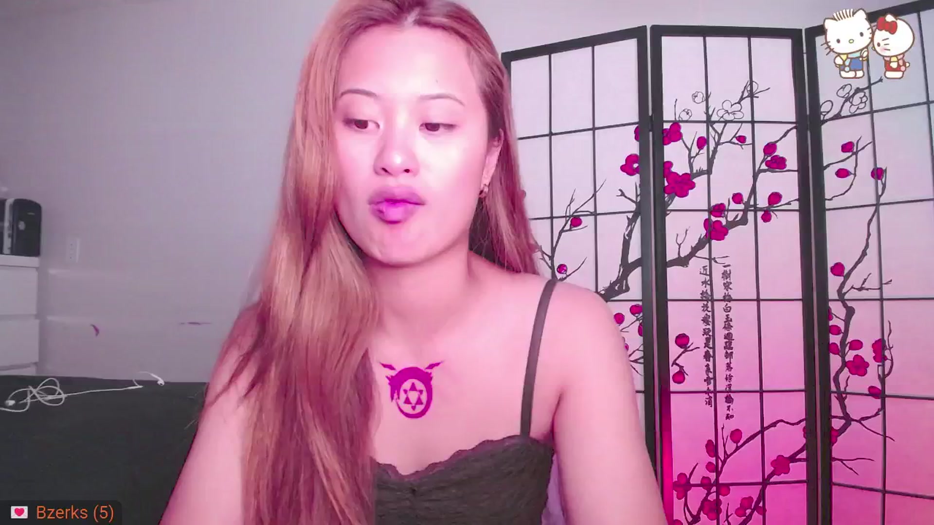 Gallery image thumbnail from MsMoncler's myfreecams stream on, 07/25/2024, 18:02 image 4 of 20