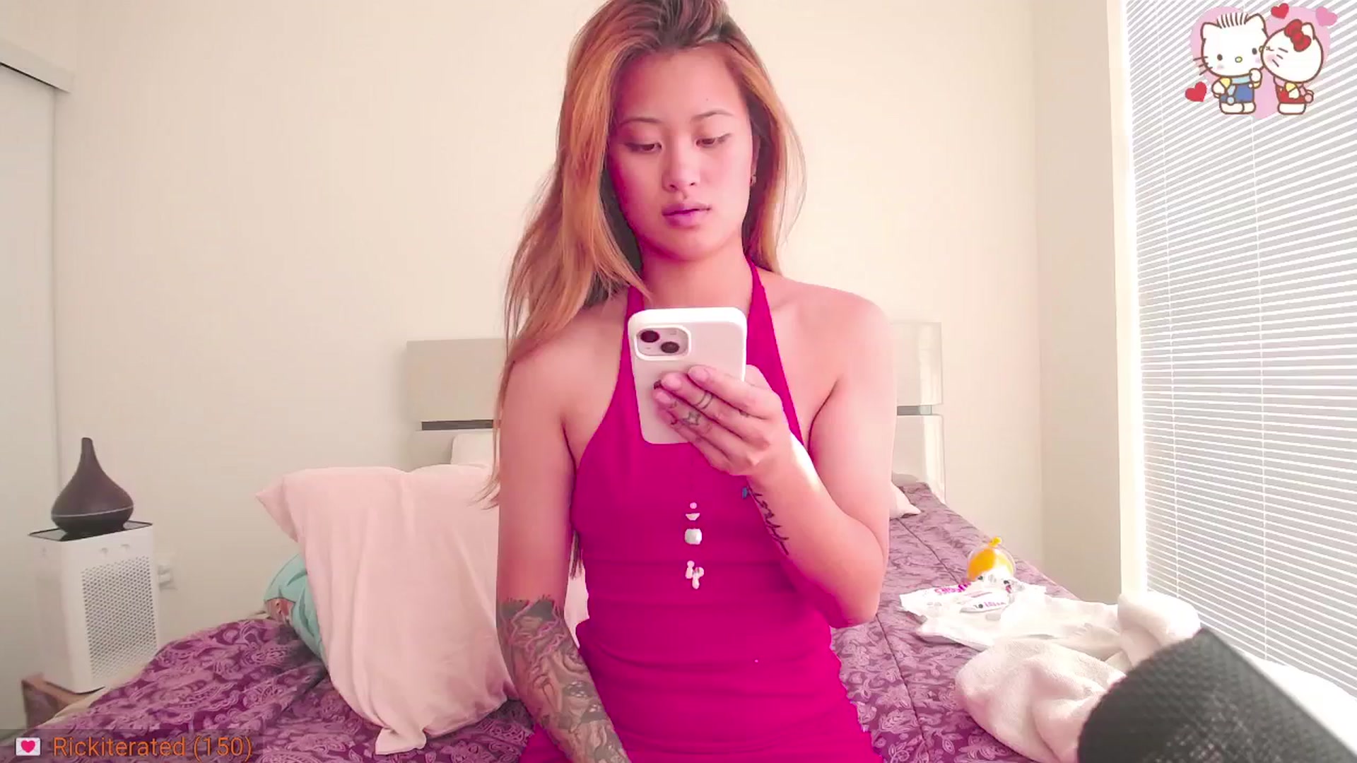 Gallery image thumbnail from MsMoncler's myfreecams stream on, 08/27/2024, 16:42 image 4 of 20