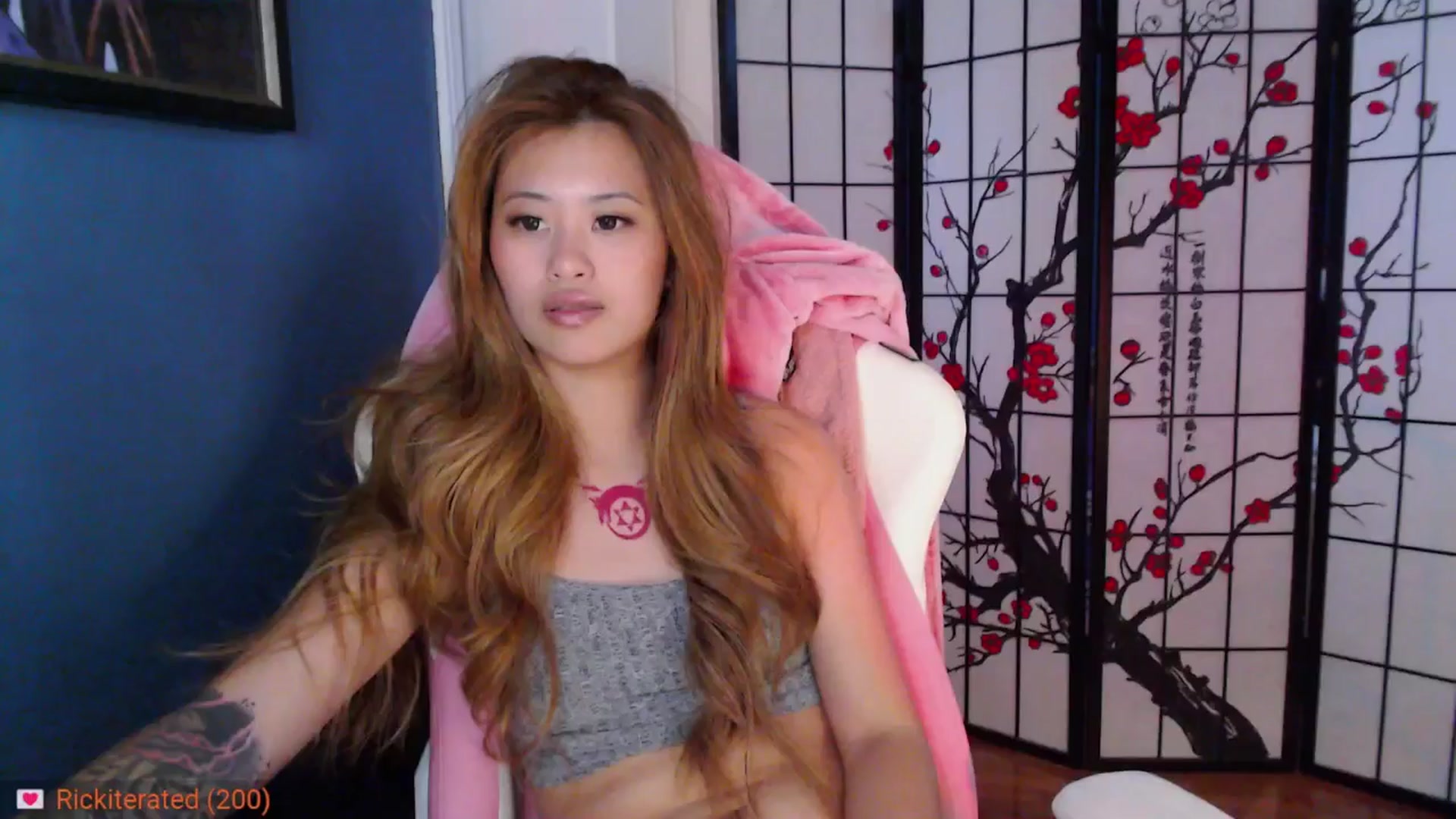 Gallery image thumbnail from MsMoncler's myfreecams stream on, 10/23/2024, 17:04 image 4 of 20