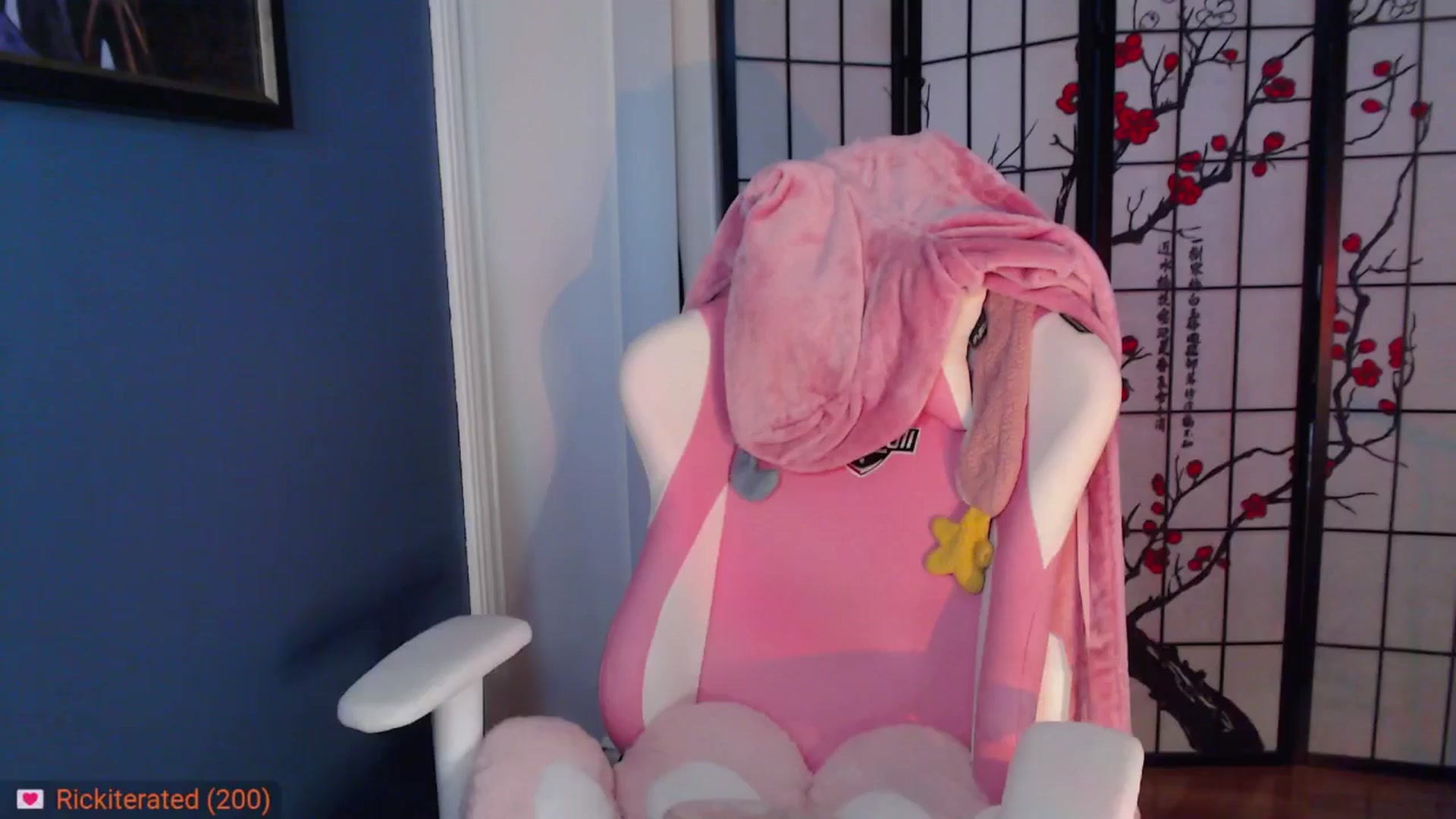Gallery image thumbnail from MsMoncler's myfreecams stream on, 10/23/2024, 17:04 image 5 of 20
