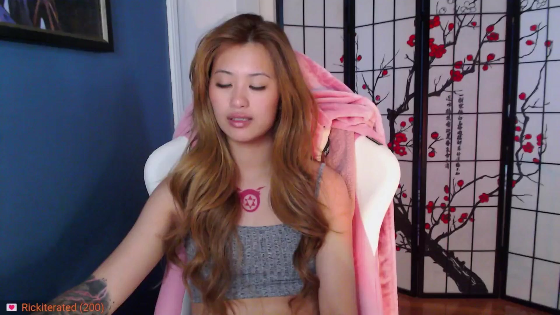 Gallery image thumbnail from MsMoncler's myfreecams stream on, 10/23/2024, 17:04 image 1 of 20