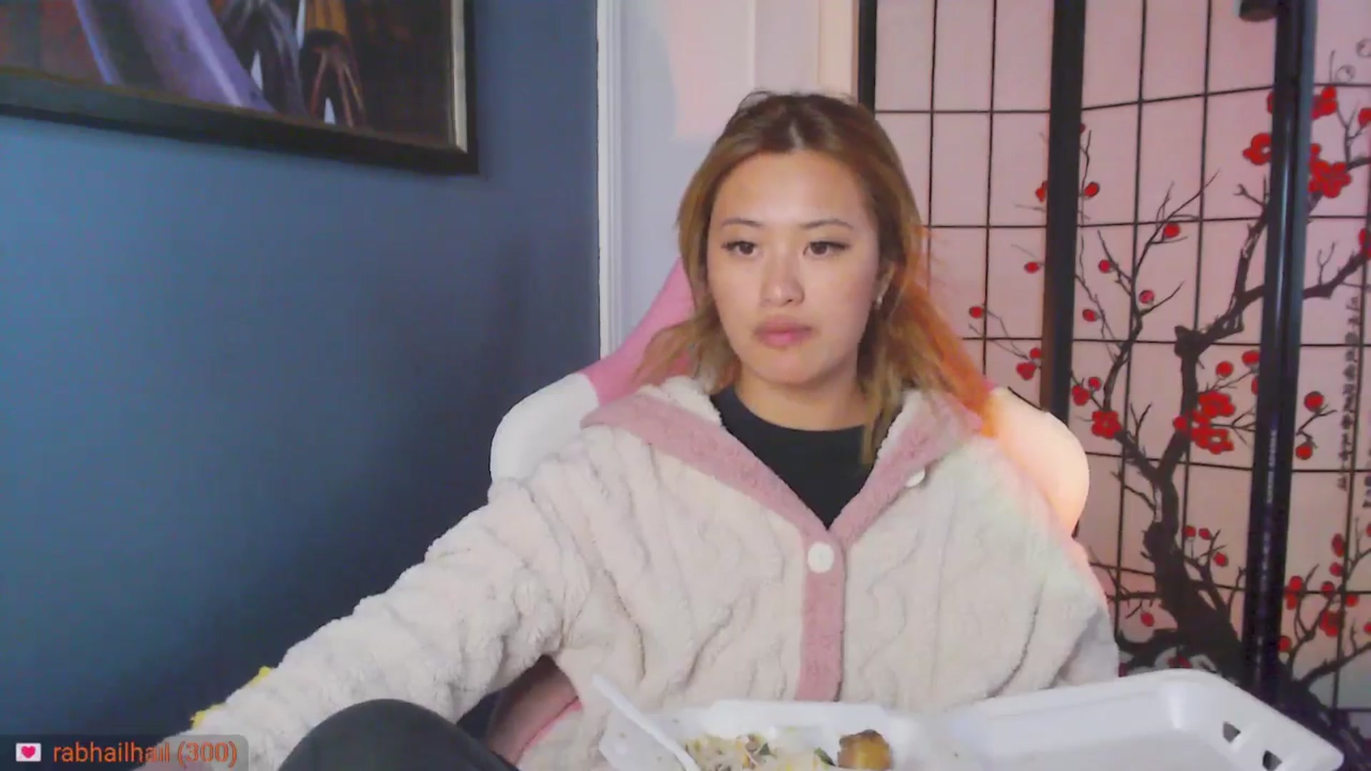Gallery image thumbnail from MsMoncler's myfreecams stream on, 10/25/2024, 16:28 image 18 of 20