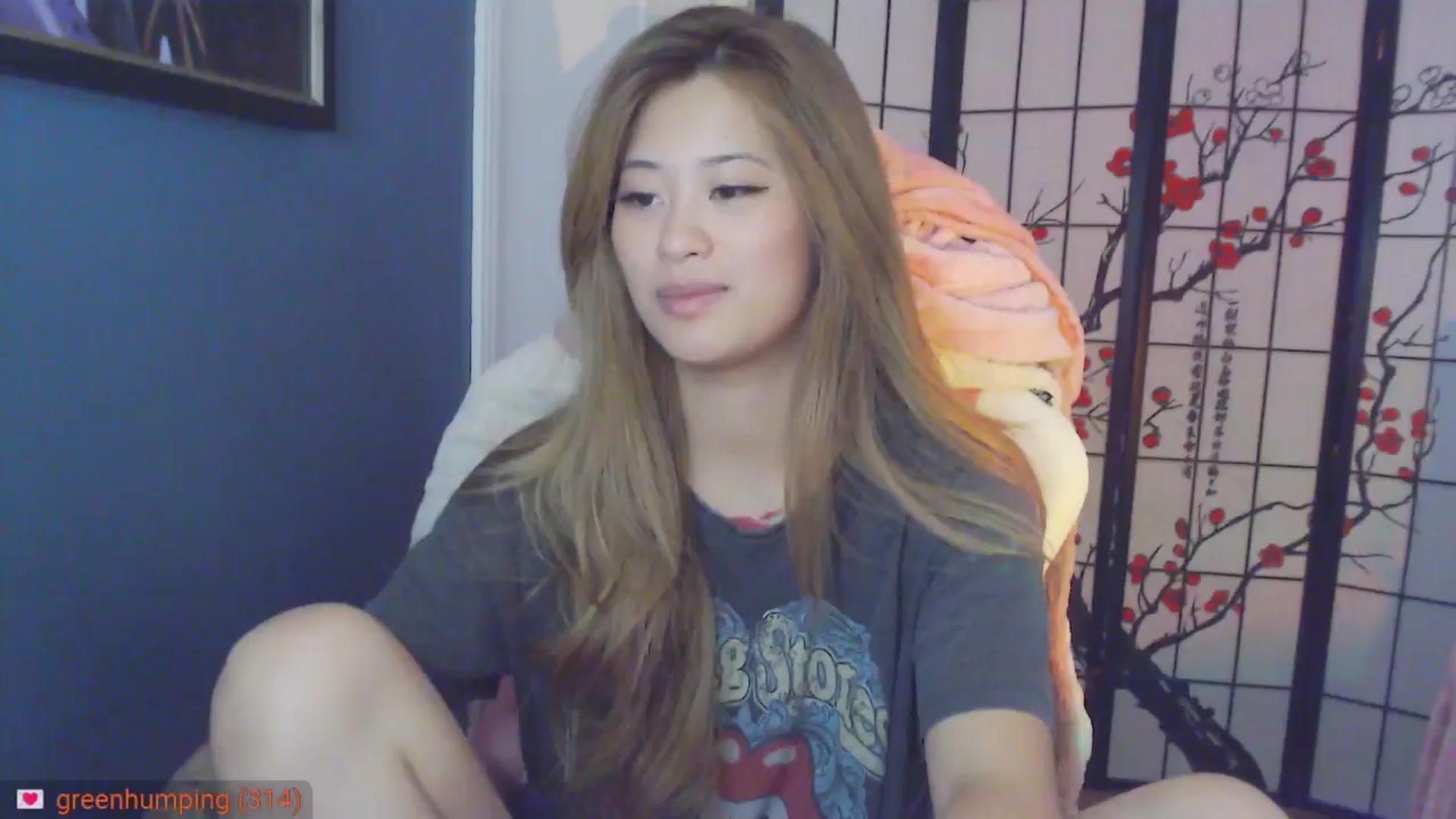 Gallery image thumbnail from MsMoncler's myfreecams stream on, 10/29/2024, 14:32 image 19 of 20