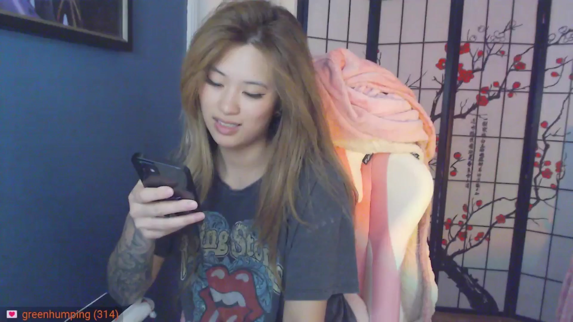 Gallery image thumbnail from MsMoncler's myfreecams stream on, 10/29/2024, 14:32 image 13 of 20