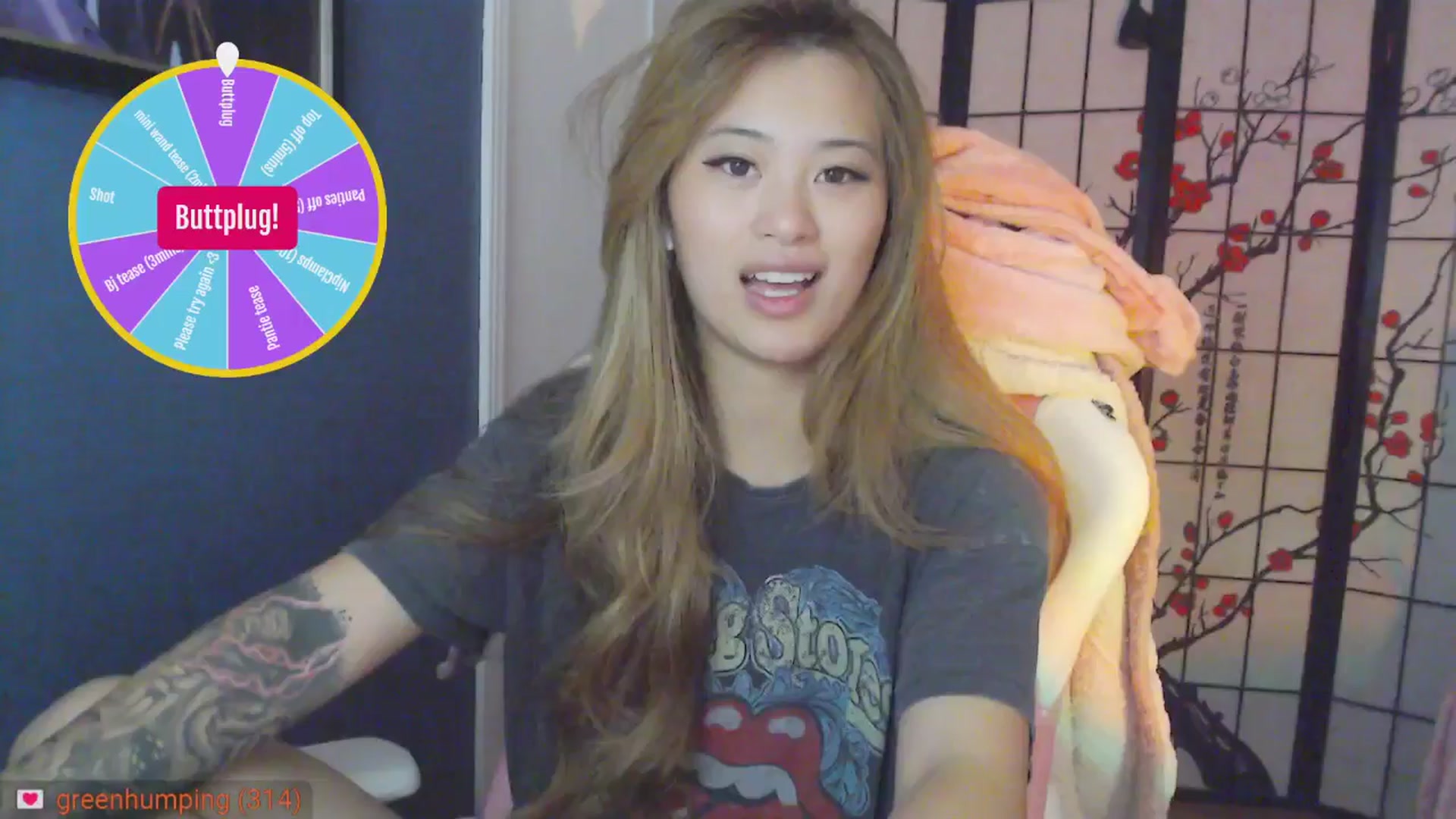 Gallery image thumbnail from MsMoncler's myfreecams stream on, 10/29/2024, 14:32 image 1 of 20