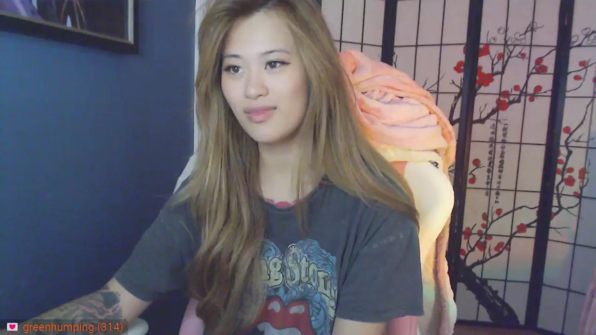 Gallery image thumbnail from MsMoncler's myfreecams stream on, 10/29/2024, 14:32 image 8 of 20