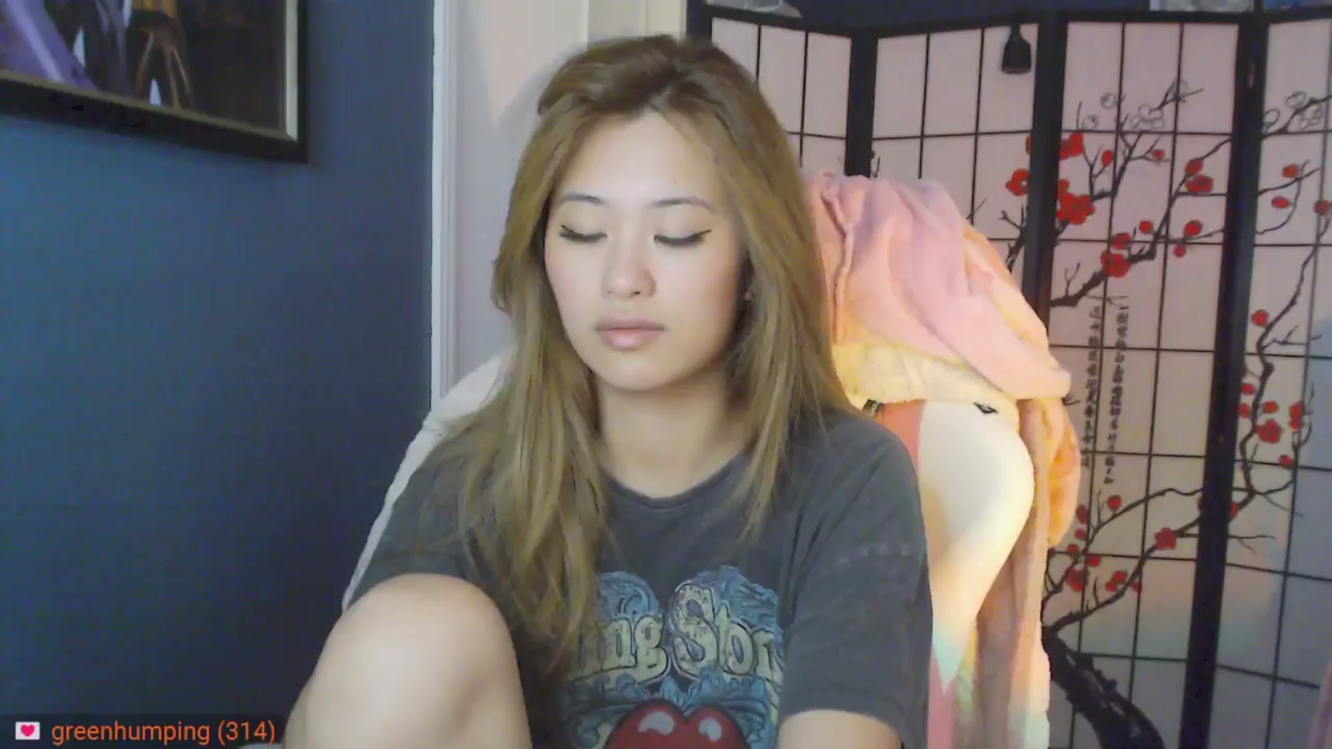 Gallery image thumbnail from MsMoncler's myfreecams stream on, 10/29/2024, 17:04 image 2 of 20