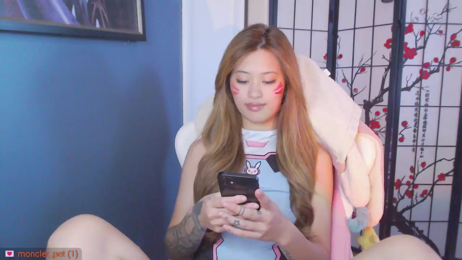 Gallery image thumbnail from MsMoncler's myfreecams stream on, 10/30/2024, 14:33 image 6 of 20