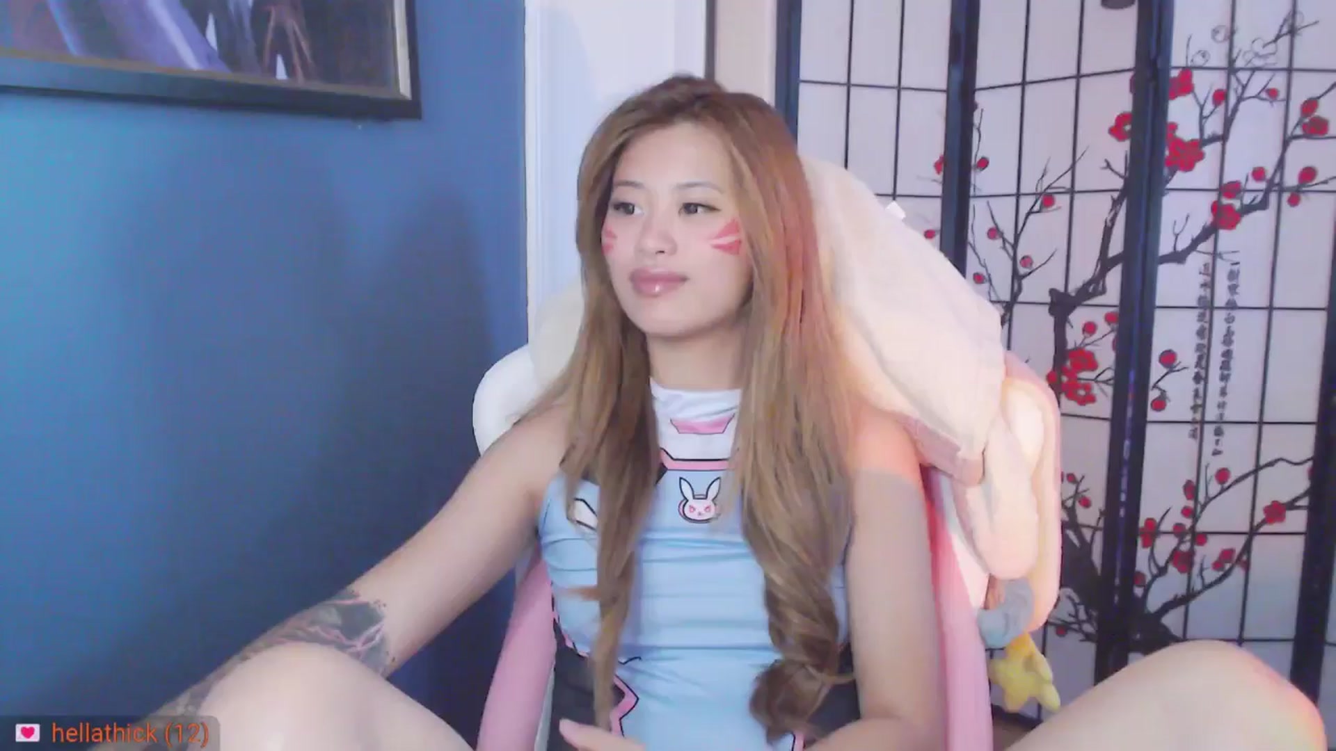Gallery image thumbnail from MsMoncler's myfreecams stream on, 10/30/2024, 14:33 image 12 of 20