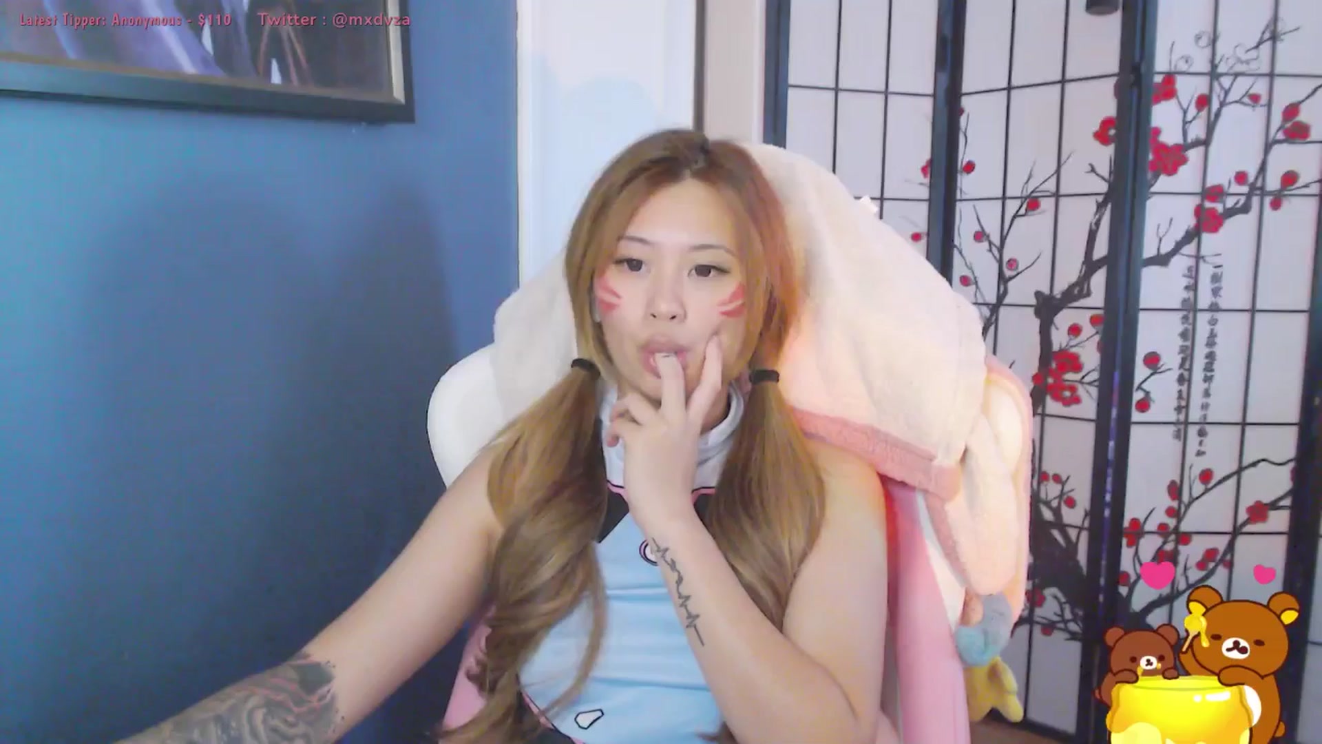 Gallery image thumbnail from MsMoncler's myfreecams stream on, 10/30/2024, 17:49 image 1 of 20