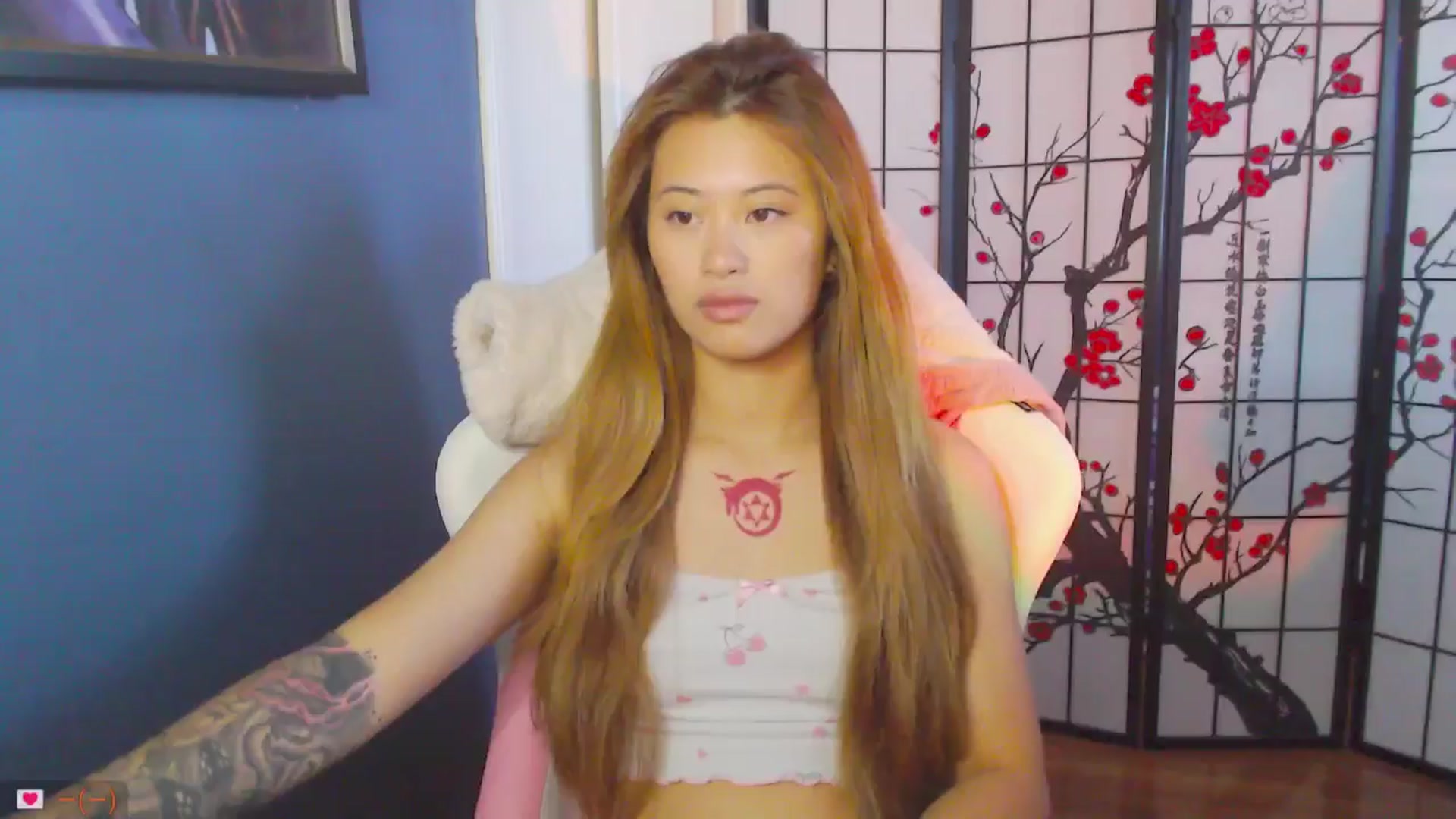 Gallery image thumbnail from MsMoncler's myfreecams stream on, 11/07/2024, 14:51 image 7 of 20