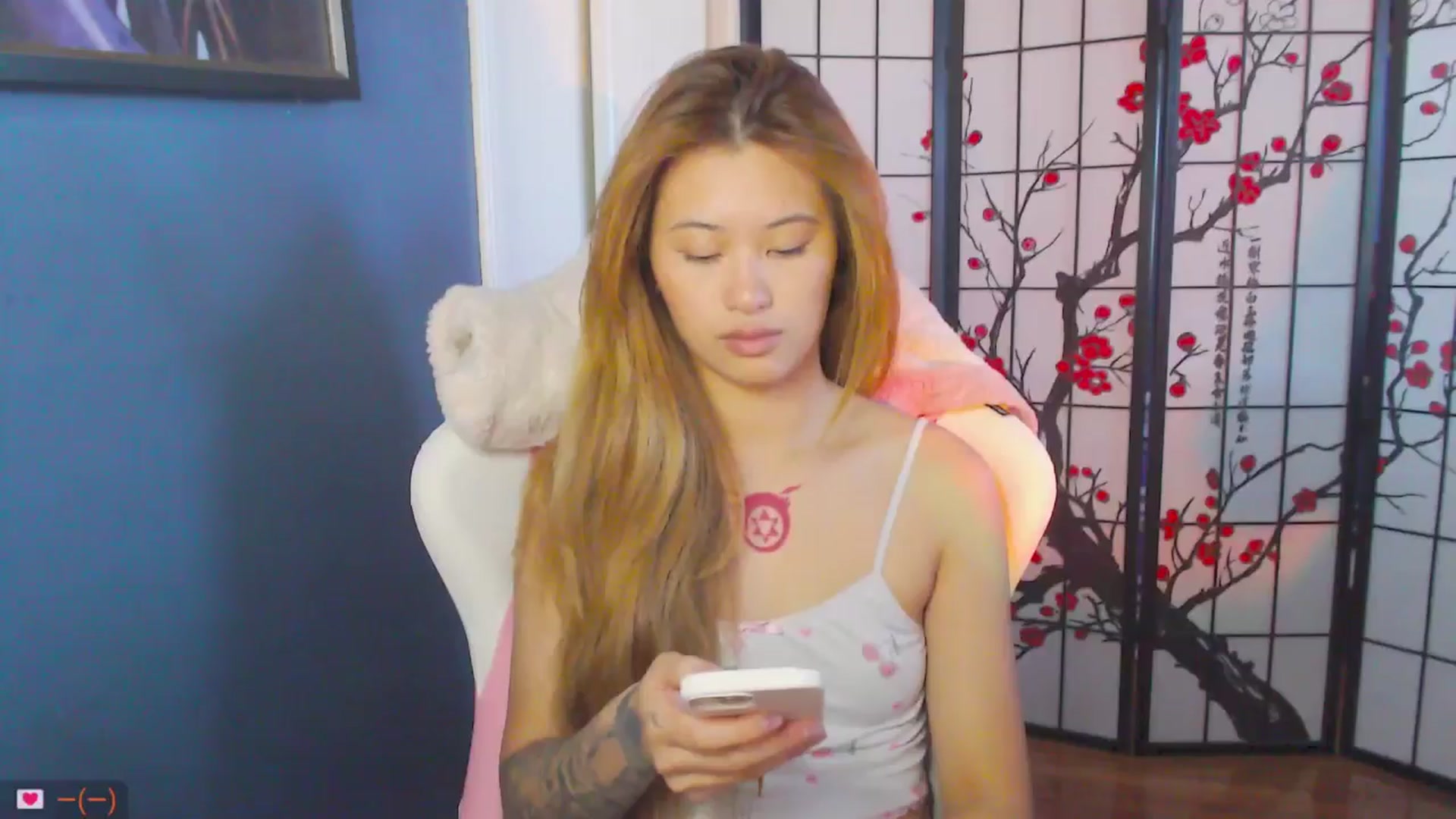 Gallery image thumbnail from MsMoncler's myfreecams stream on, 11/07/2024, 14:51 image 16 of 20