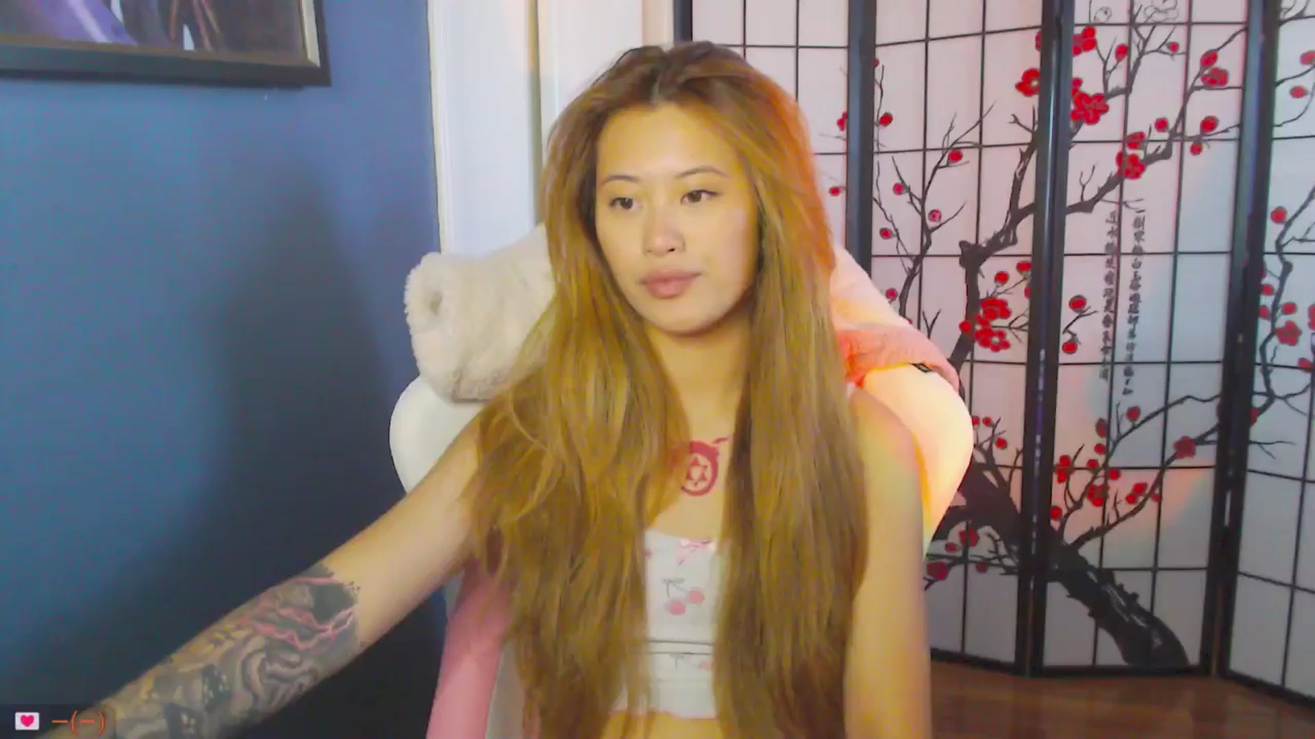 Gallery image thumbnail from MsMoncler's myfreecams stream on, 11/07/2024, 14:51 image 12 of 20