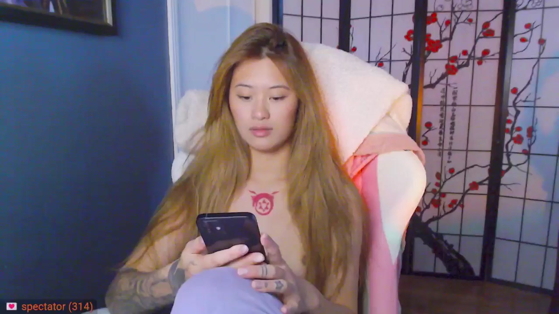 Gallery image thumbnail from MsMoncler's myfreecams stream on, 11/08/2024, 17:09 image 12 of 20