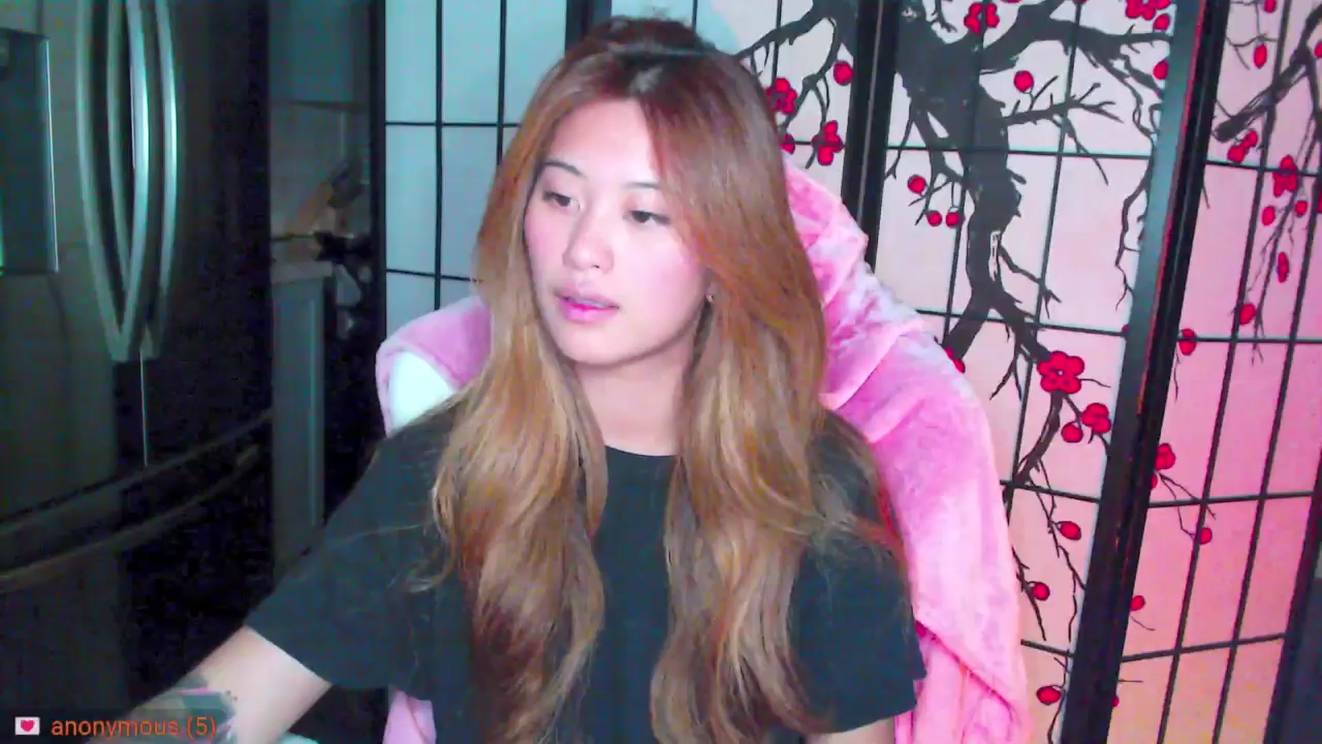 Gallery image thumbnail from MsMoncler's myfreecams stream on, 11/19/2024, 02:47 image 4 of 20