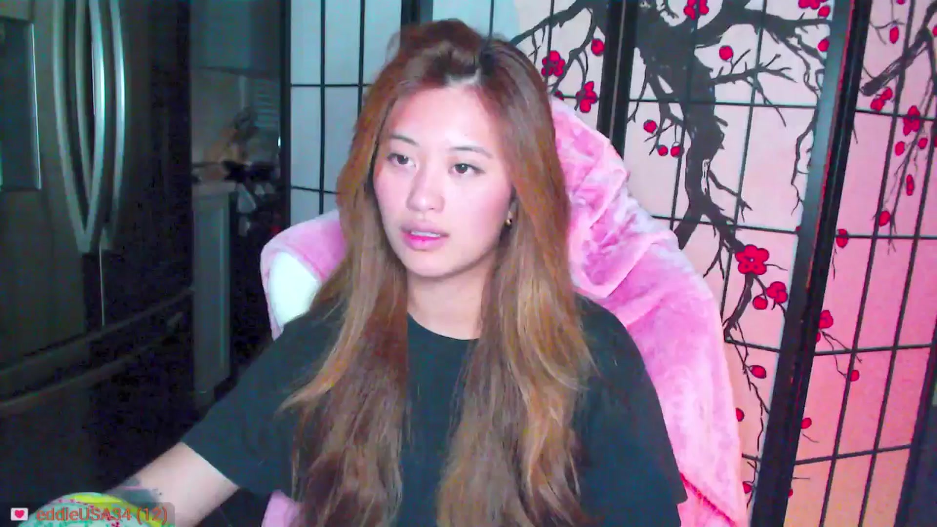 Gallery image thumbnail from MsMoncler's myfreecams stream on, 11/19/2024, 02:47 image 14 of 20
