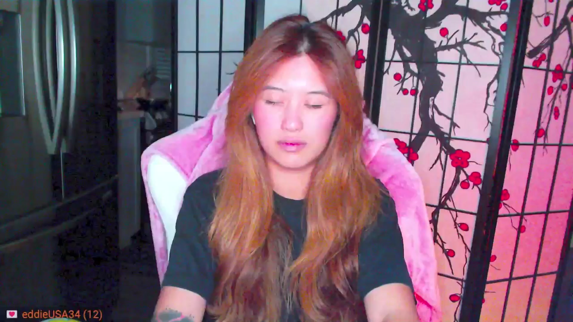 Gallery image thumbnail from MsMoncler's myfreecams stream on, 11/19/2024, 02:47 image 15 of 20