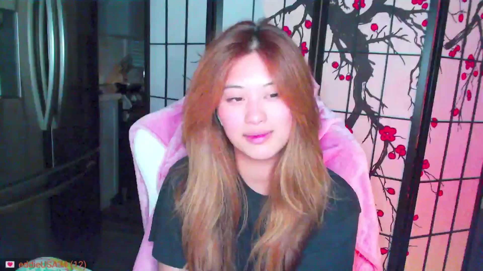 Gallery image thumbnail from MsMoncler's myfreecams stream on, 11/19/2024, 02:47 image 18 of 20
