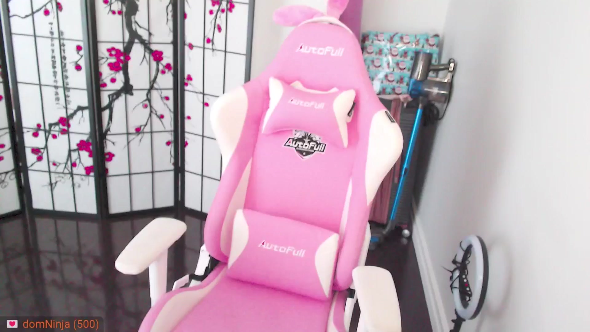 Gallery image thumbnail from MsMoncler's myfreecams stream on, 02/05/2025, 17:55 image 11 of 20