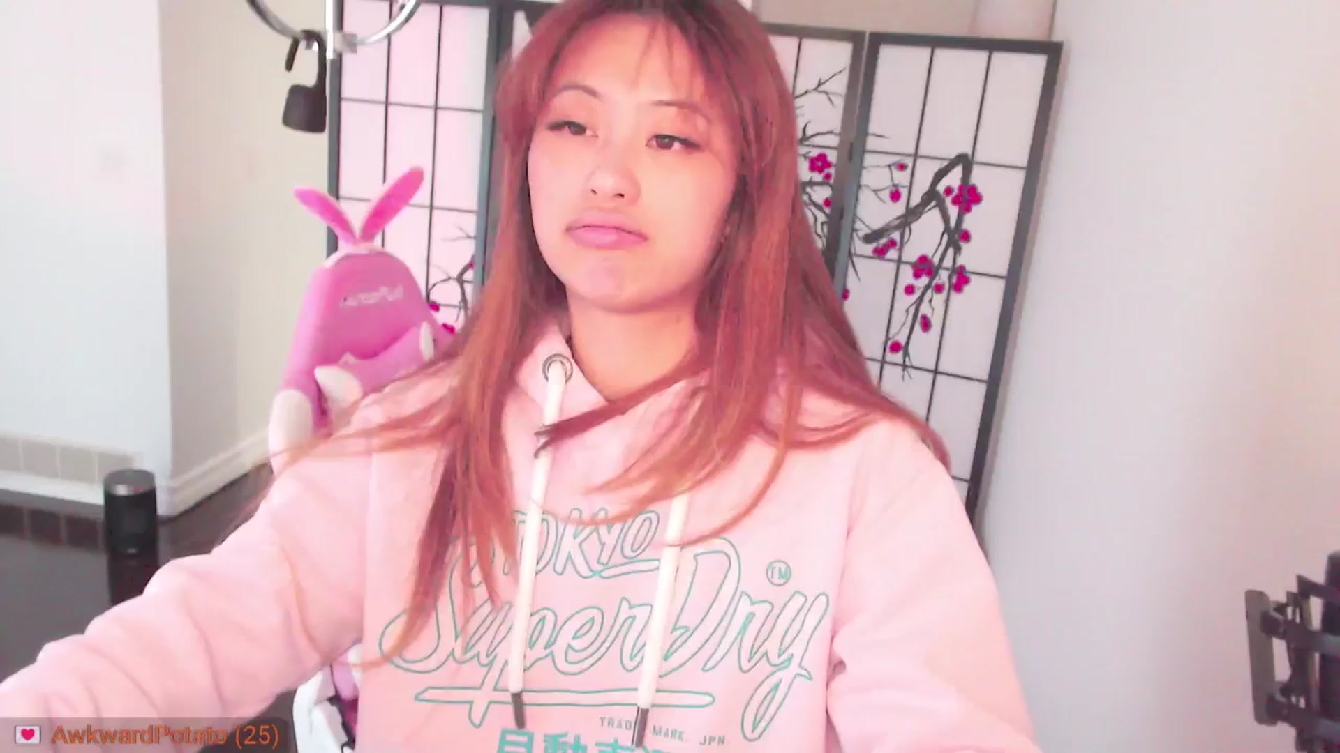 Gallery image thumbnail from MsMoncler's myfreecams stream on, 03/14/2025, 17:26 image 19 of 20