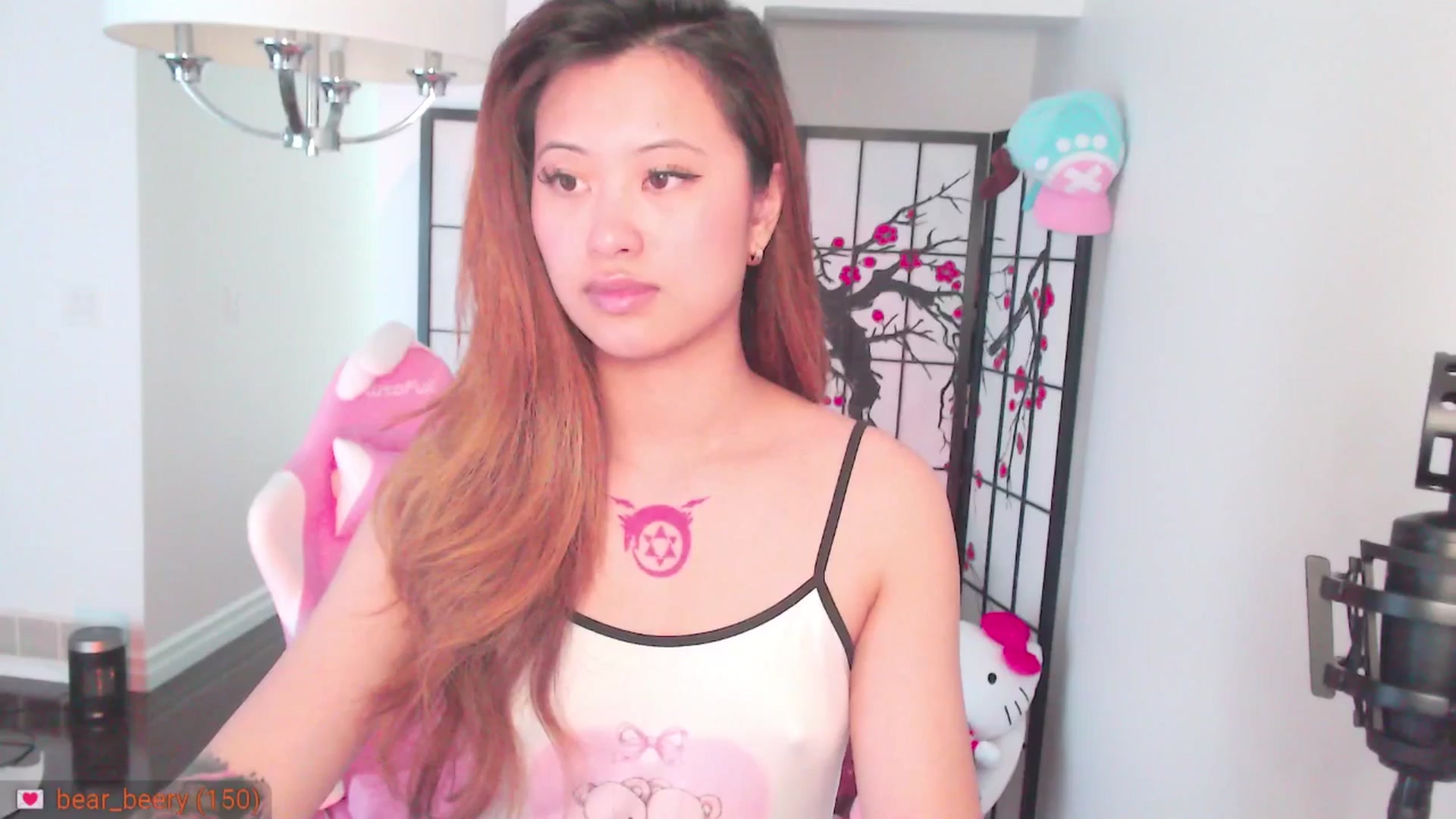 Gallery image thumbnail from MsMoncler's myfreecams stream on, 04/22/2025, 17:53 image 5 of 20