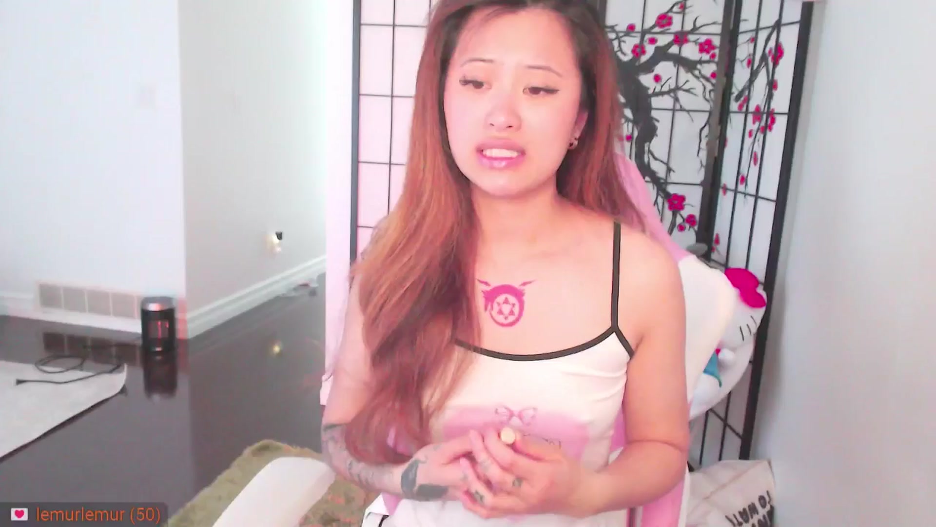 Gallery image thumbnail from MsMoncler's myfreecams stream on, 04/22/2025, 17:53 image 3 of 20