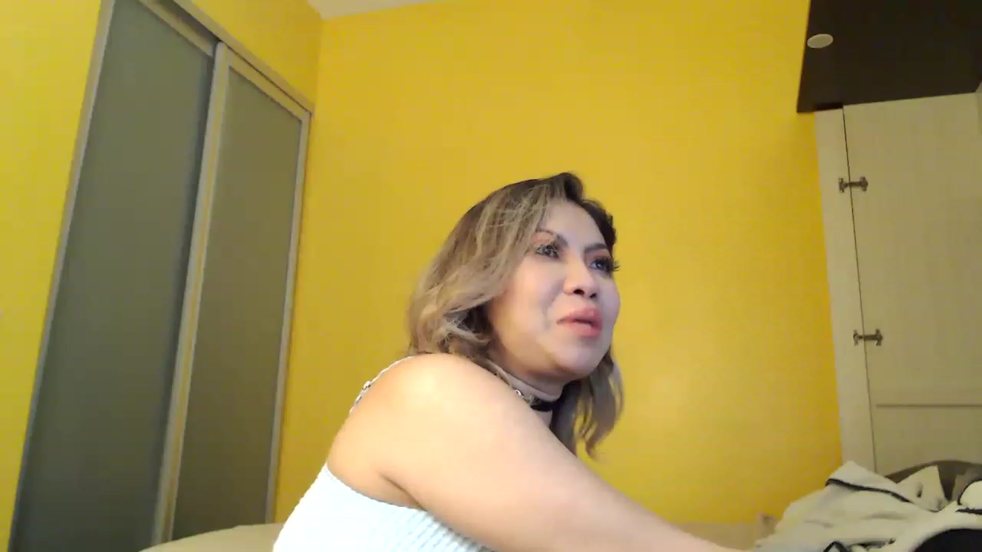 Gallery image thumbnail from MsNikkii's myfreecams stream on, 12/30/2022, 06:23 image 5 of 20