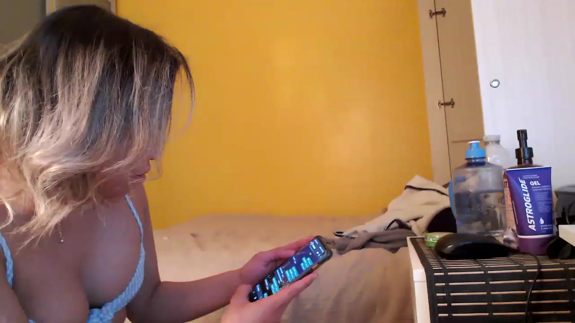 Gallery image thumbnail from MsNikkii's myfreecams stream on, 12/30/2022, 06:23 image 1 of 20