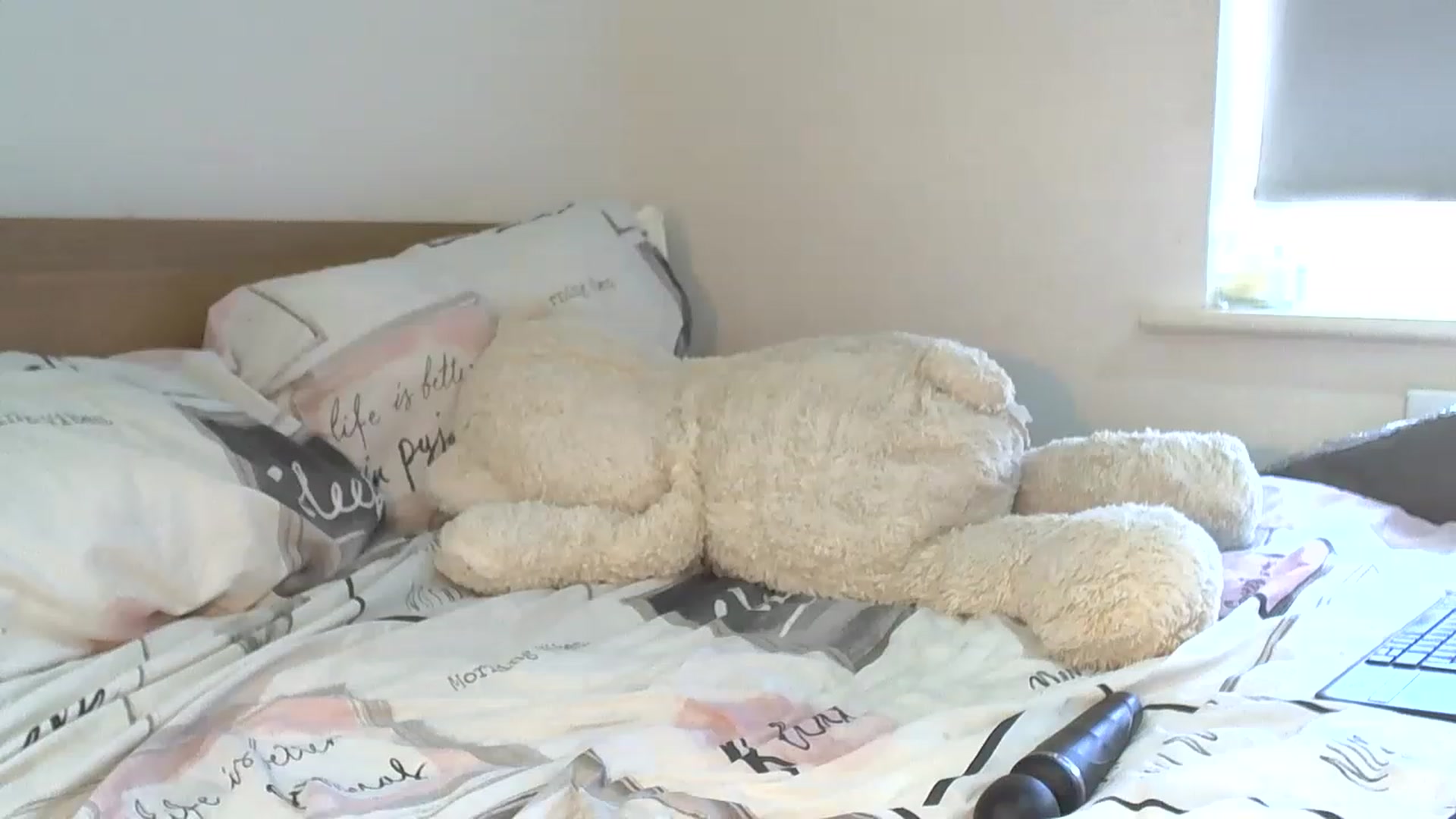 Gallery image thumbnail from MsParisGrey's myfreecams stream on, 11/28/2022, 12:13 image 17 of 20