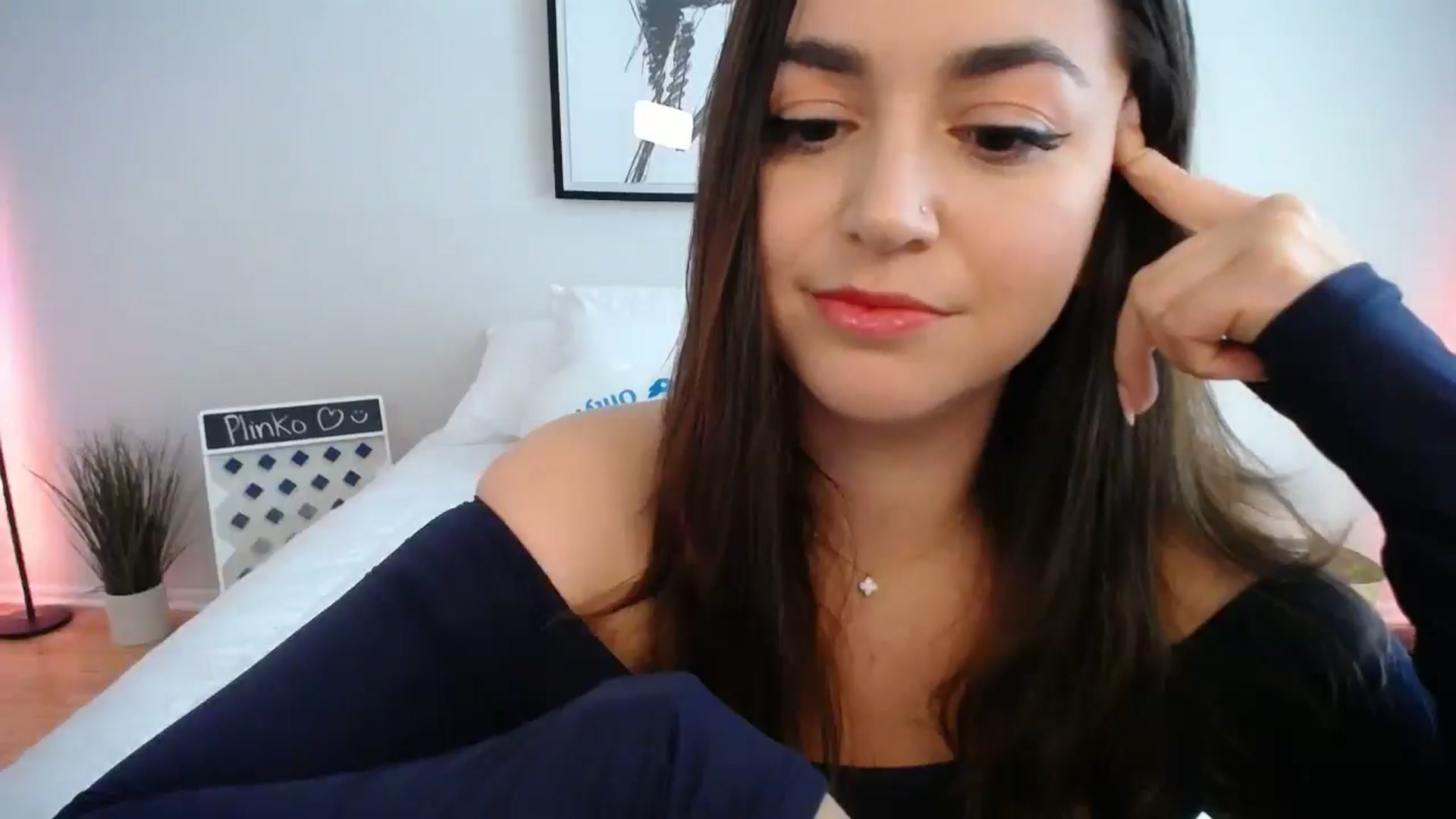 Gallery image thumbnail from MsRaspy's myfreecams stream on, 04/15/2025, 23:30 image 6 of 20