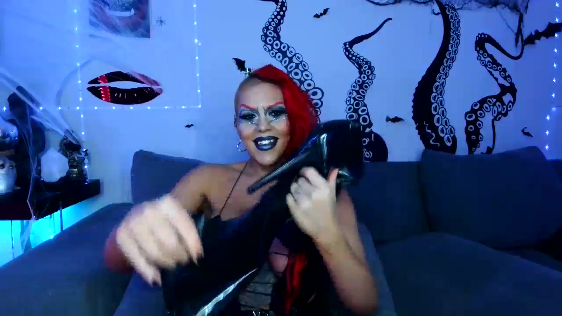 Gallery image thumbnail from MsRedX's myfreecams stream on, 10/04/2024, 10:05 image 7 of 20