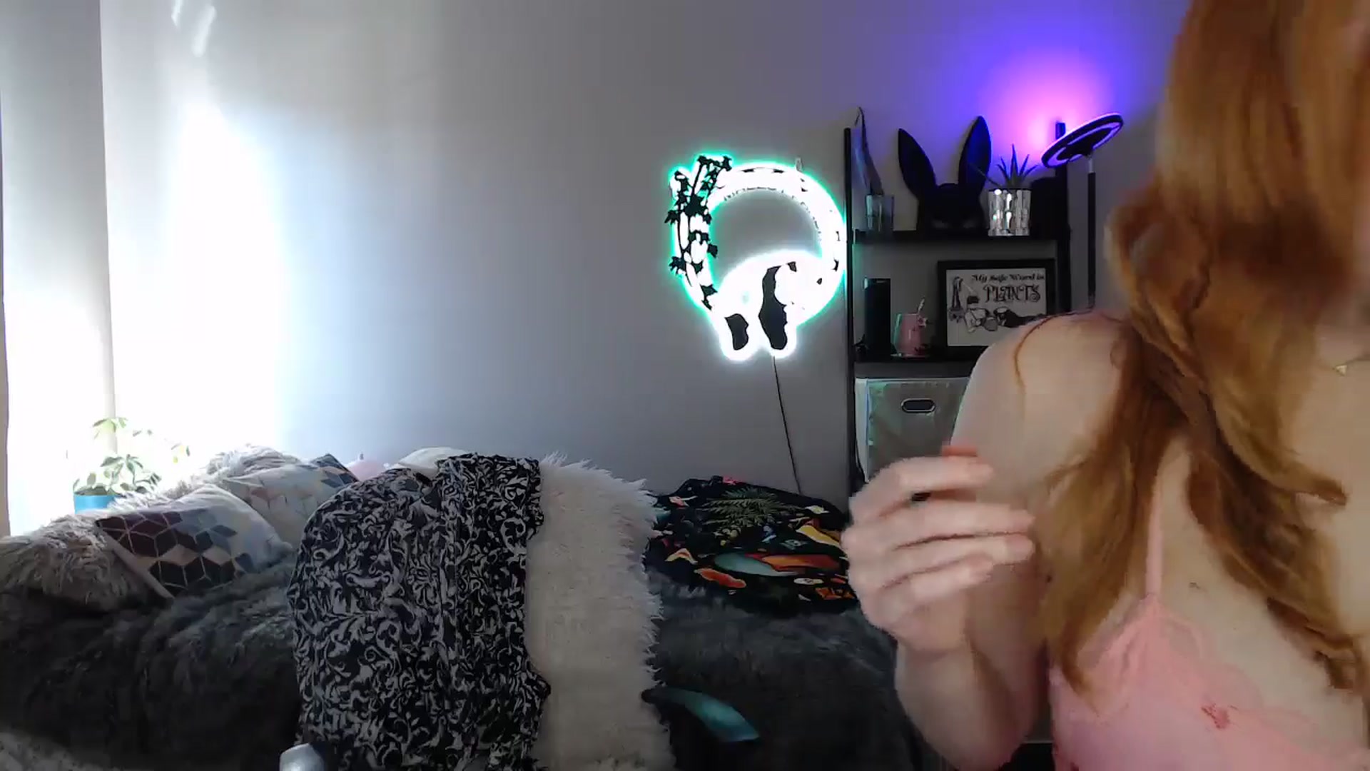 Gallery image thumbnail from MsRedheadMILF's myfreecams stream on, 12/11/2024, 18:53 image 14 of 20