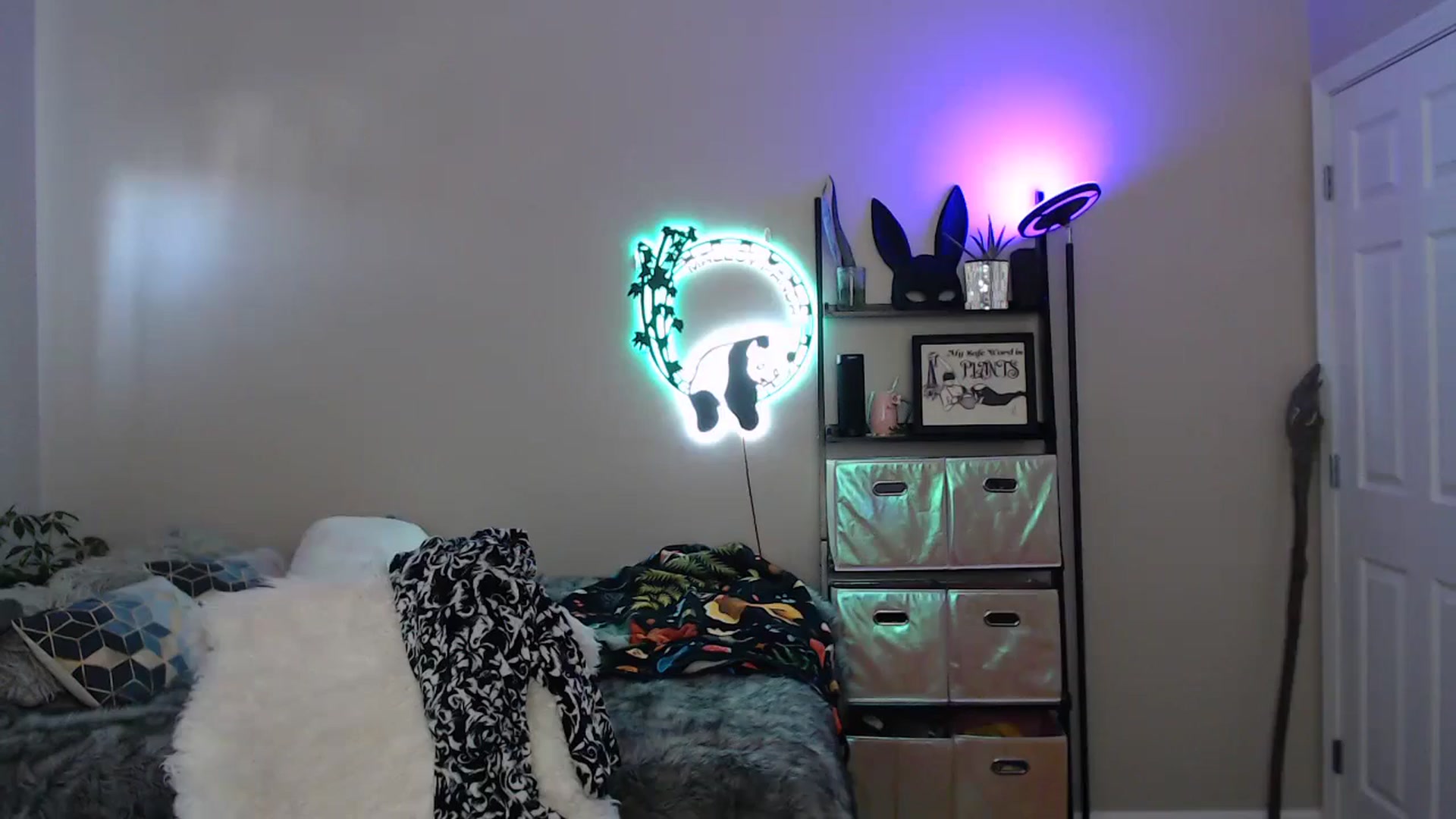 Gallery image thumbnail from MsRedheadMILF's myfreecams stream on, 12/13/2024, 15:21 image 2 of 20