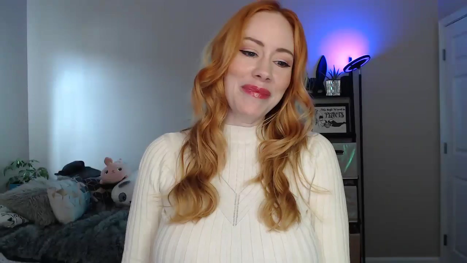Gallery image thumbnail from MsRedheadMILF's myfreecams stream on, 12/16/2024, 16:51 image 3 of 20