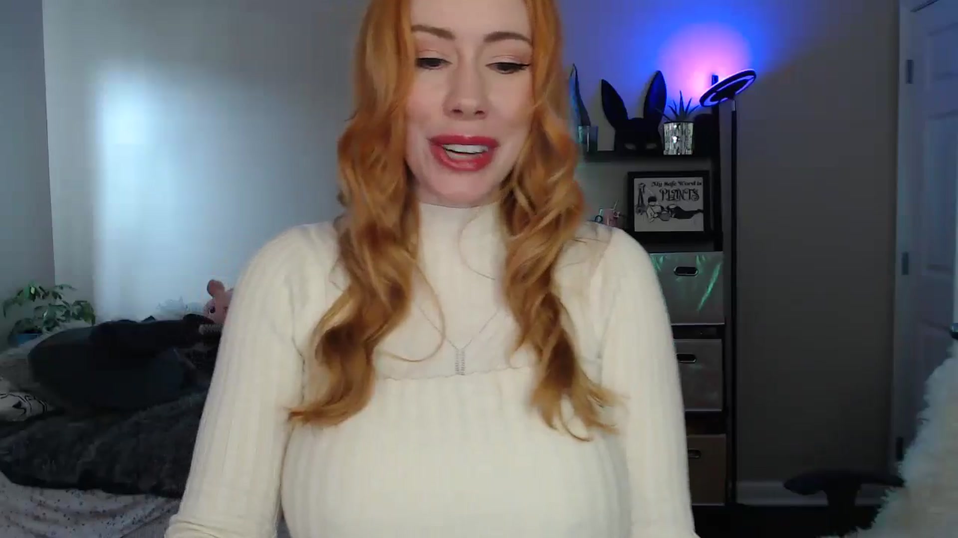 Gallery image thumbnail from MsRedheadMILF's myfreecams stream on, 12/16/2024, 16:51 image 19 of 20
