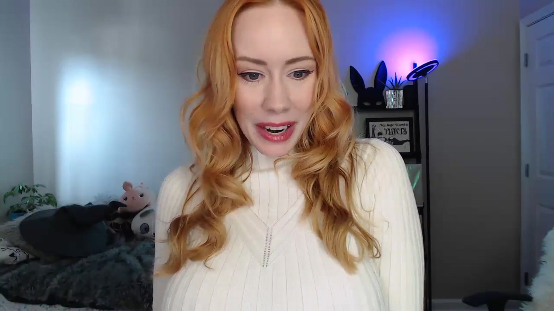 Gallery image thumbnail from MsRedheadMILF's myfreecams stream on, 12/16/2024, 16:51 image 8 of 20