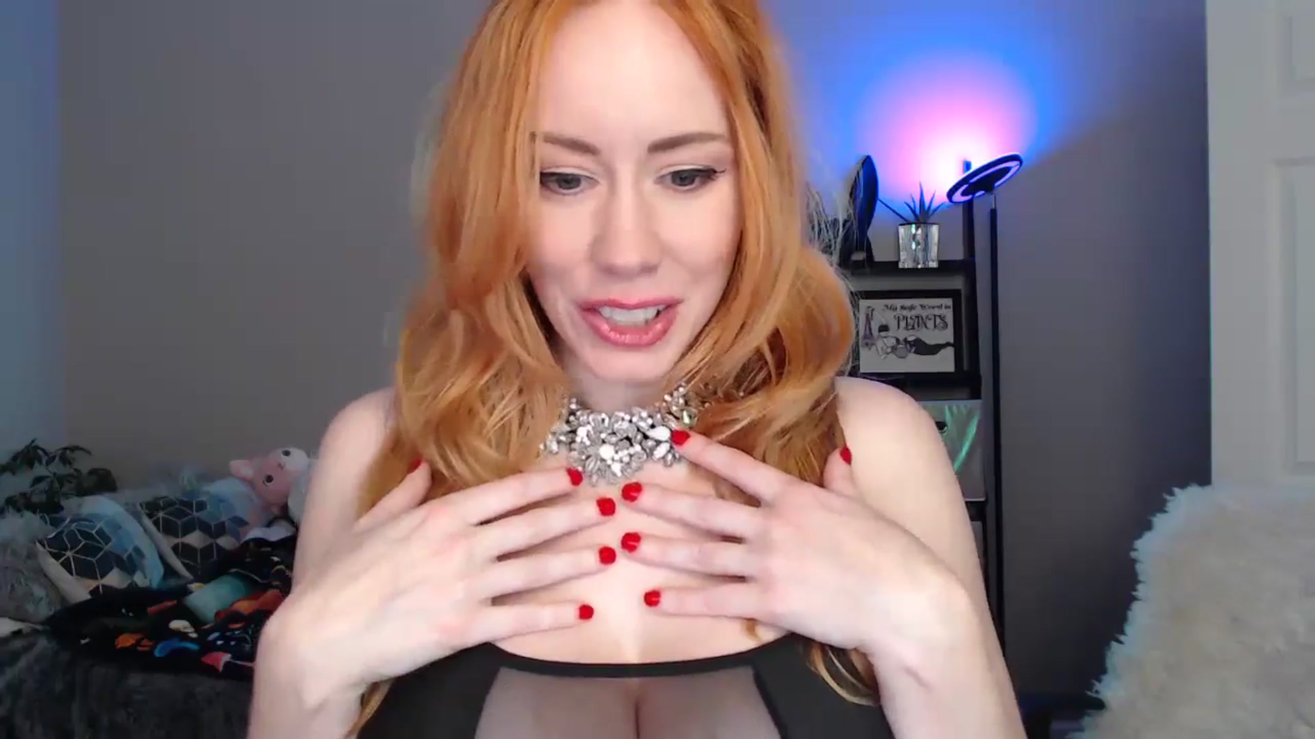 Gallery image thumbnail from MsRedheadMILF's myfreecams stream on, 12/17/2024, 23:41 image 5 of 20