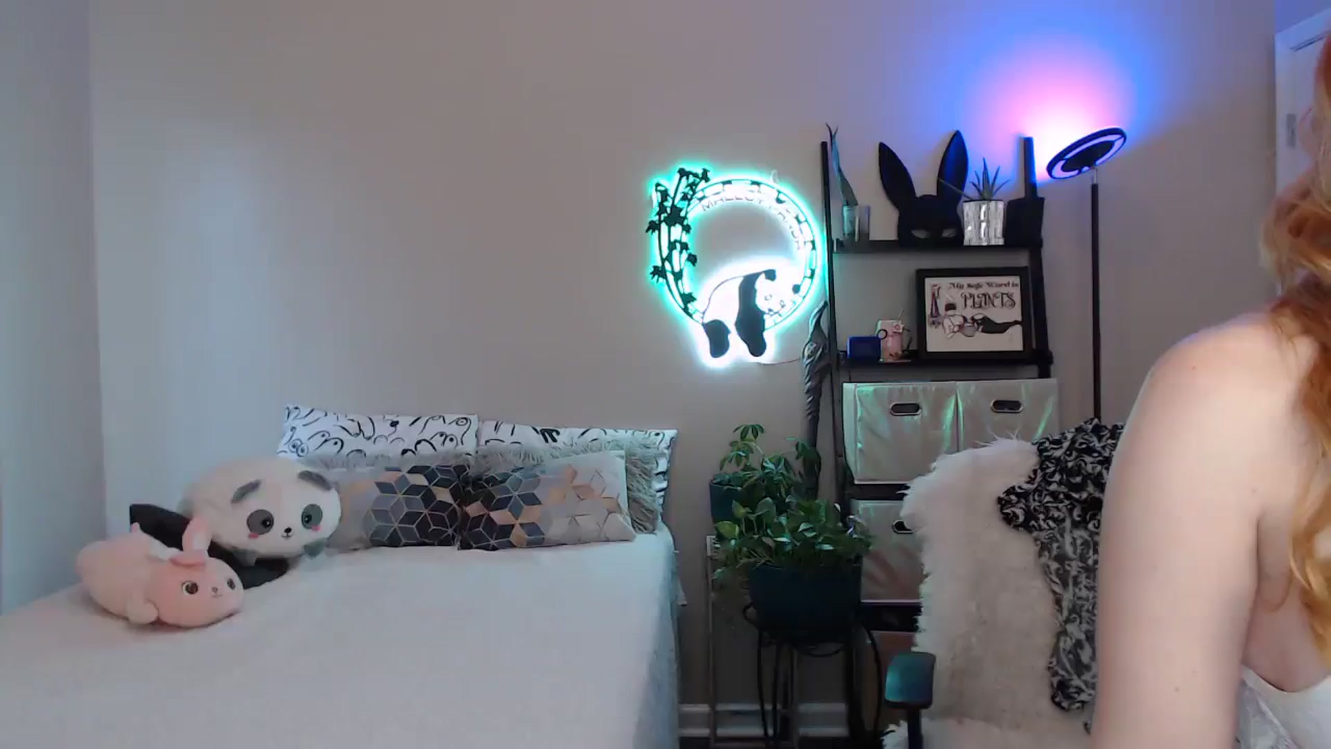 Gallery image thumbnail from MsRedheadMILF's myfreecams stream on, 12/27/2024, 17:56 image 20 of 20