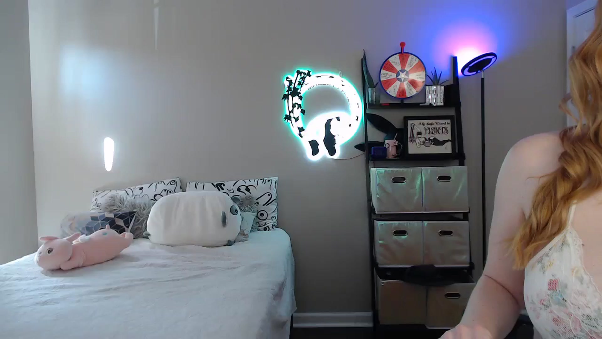 Gallery image thumbnail from MsRedheadMILF's myfreecams stream on, 02/03/2025, 20:01 image 19 of 20